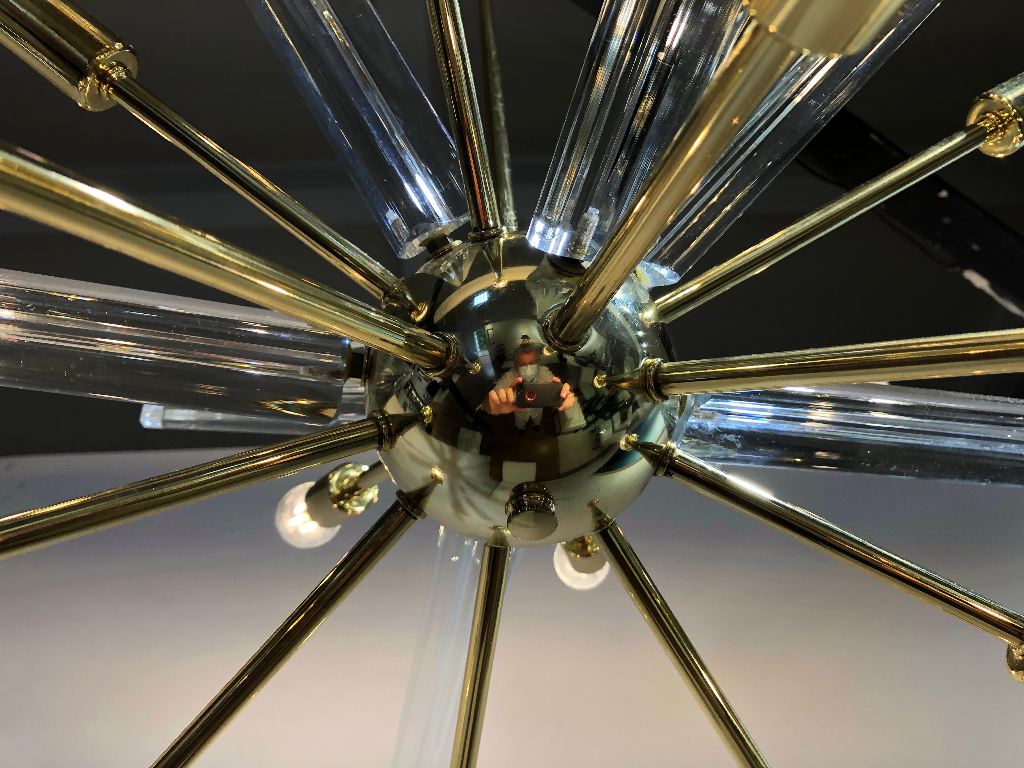 Midcentury Sputnik Brass Glass Chandelier In Excellent Condition In Westport, CT