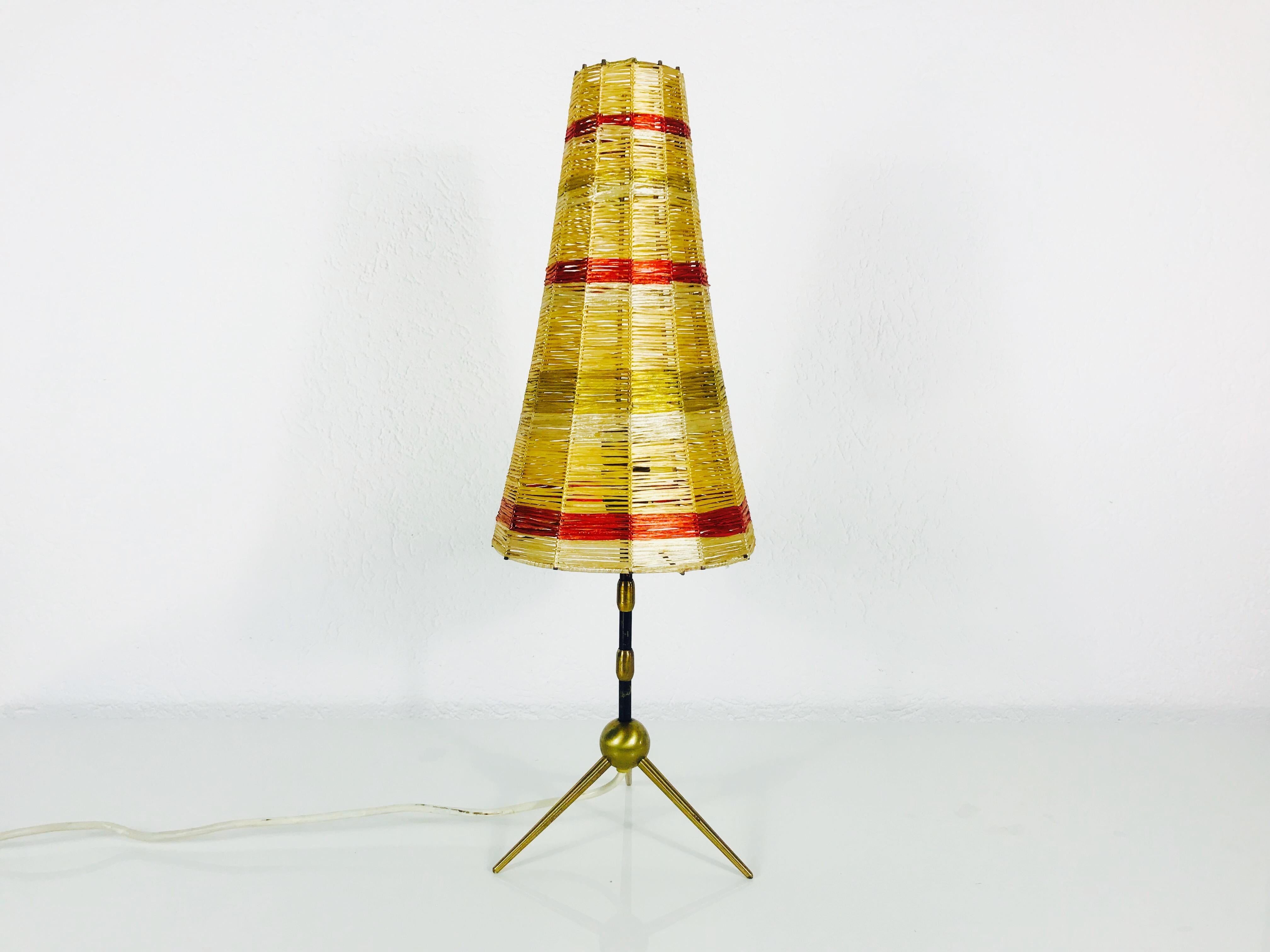 Sputnik-Tischlampe aus Messing aus der Mitte des Jahrhunderts, 1950er Jahre (Mitte des 20. Jahrhunderts) im Angebot