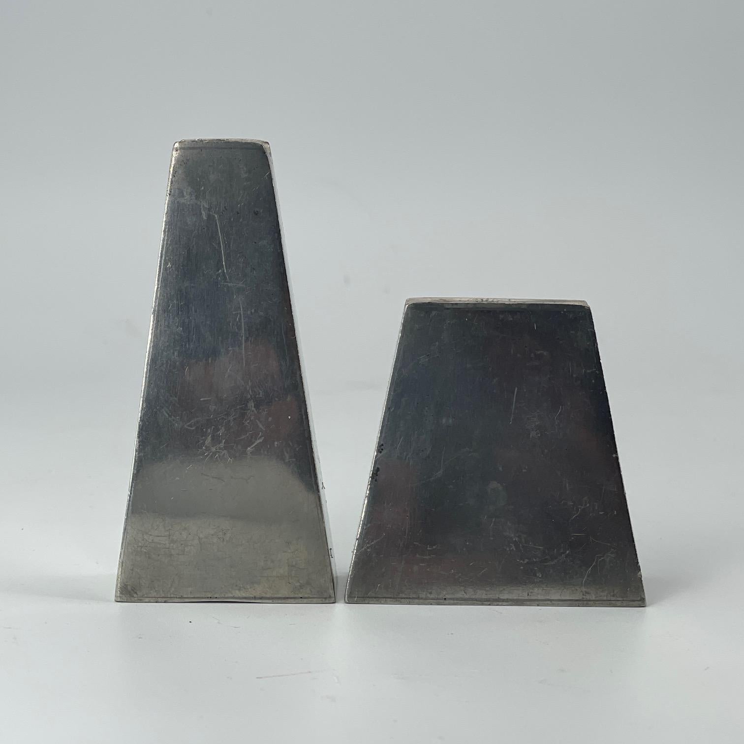 Mid-Century SPV Denmark for Raymor Pewter Salt Pepper Shakers In Distressed Condition For Sale In Hyattsville, MD