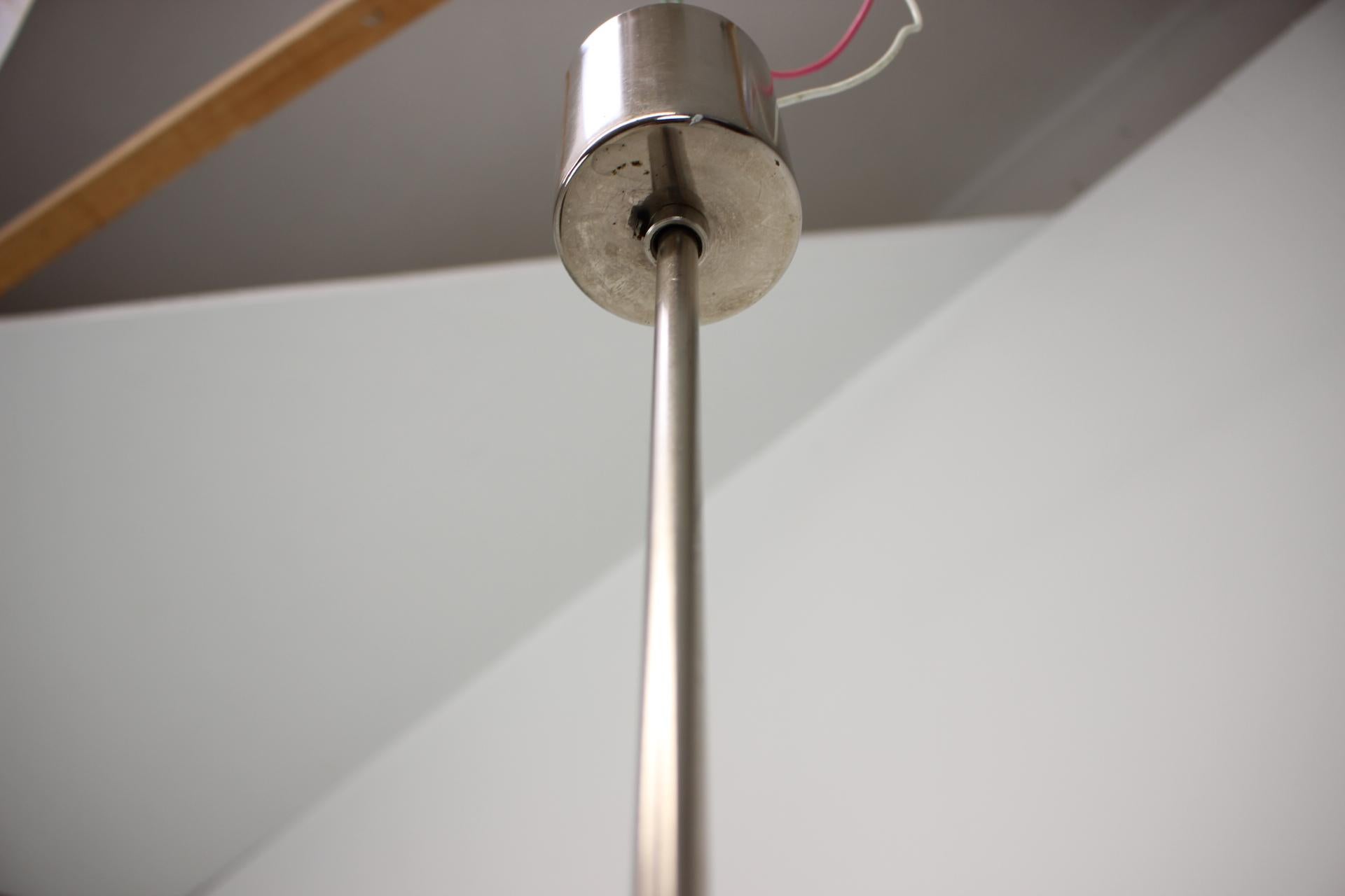 Mid-Century moderno Ciondolo quadrato di metà secolo in vetro trasparente di Kamenicky Senov, anni '60 in vendita