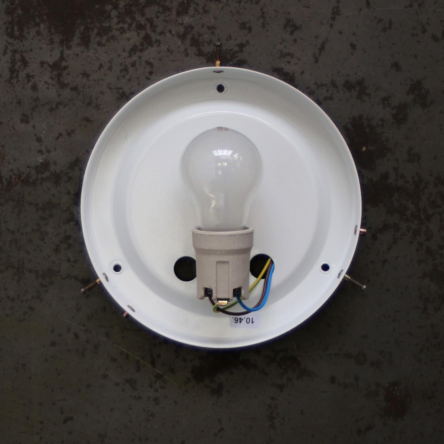 Mid-Century Square Clear Glass Wall Lamps Sconces For Sale 3