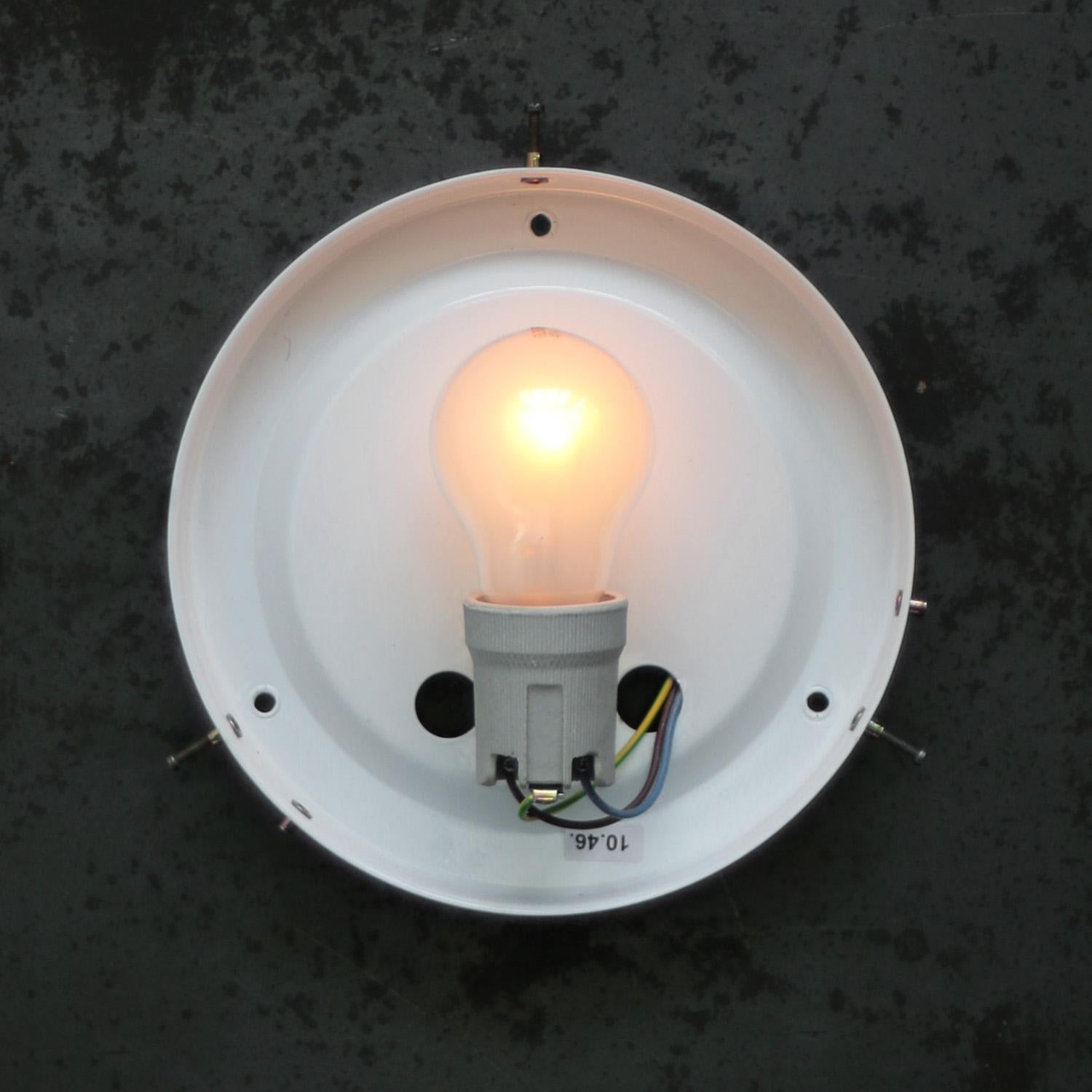 Mid-Century Square Clear Glass Wall Lamps Sconces For Sale 4