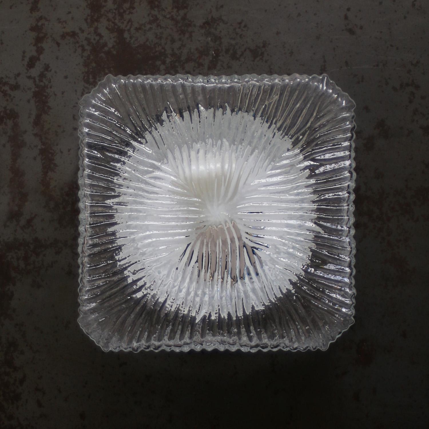 Appliques murales carrées en verre transparent du milieu du siècle dernier Bon état - En vente à Amsterdam, NL