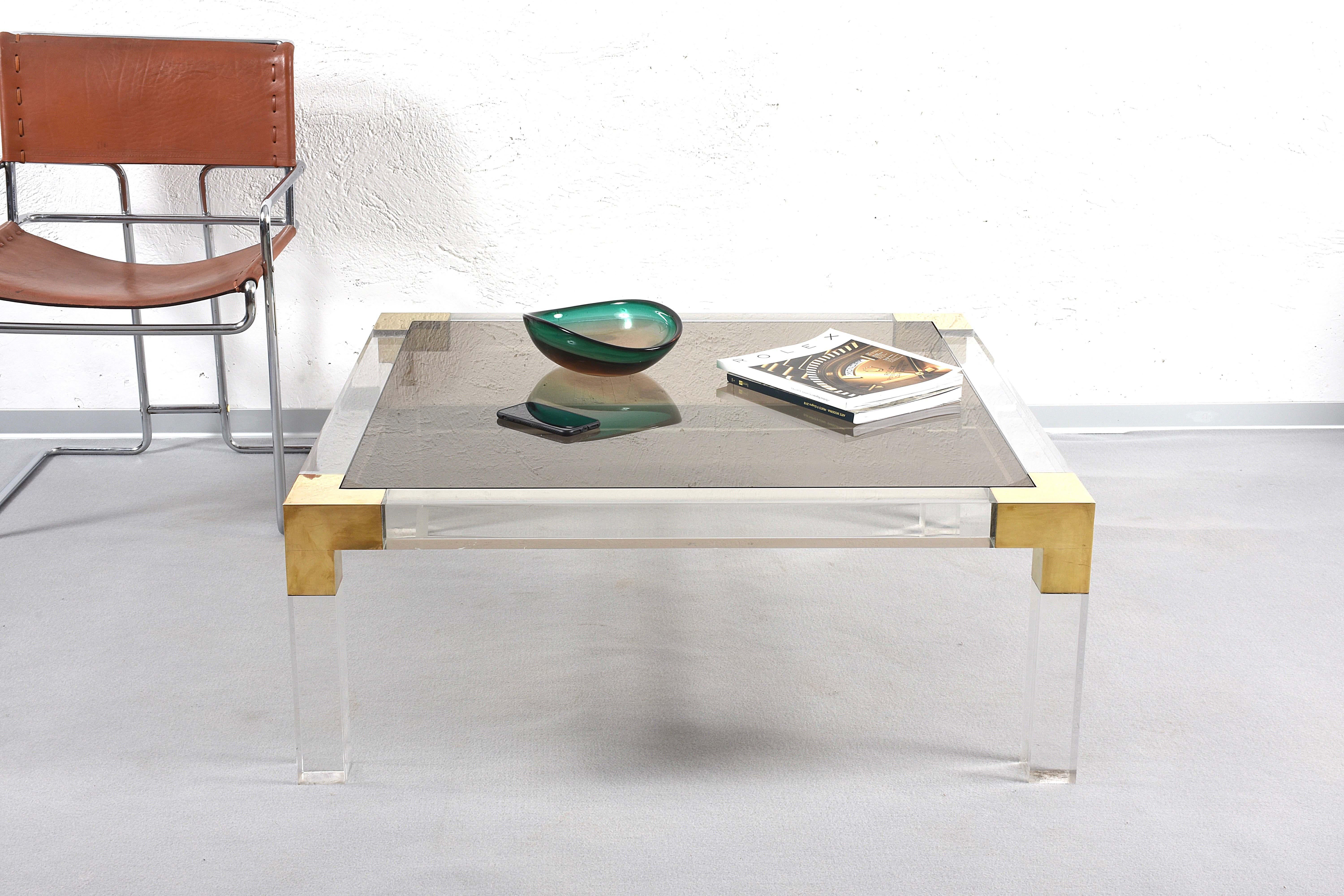 Midcentury Square Coffee Table in Brass and Lucite, Smoked Glass Top Italy 1970s 4