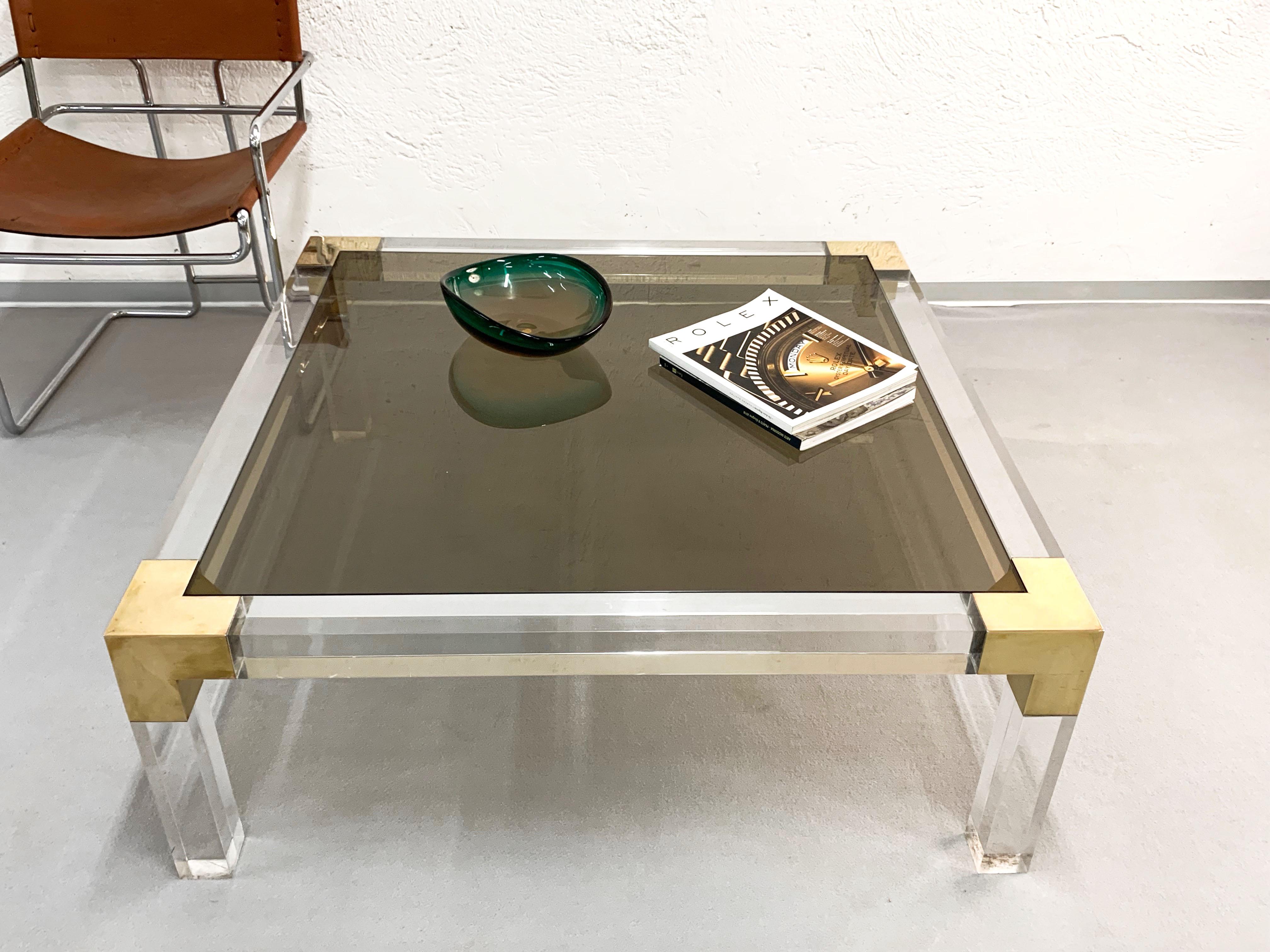 Midcentury Square Coffee Table in Brass and Lucite, Smoked Glass Top Italy 1970s 6
