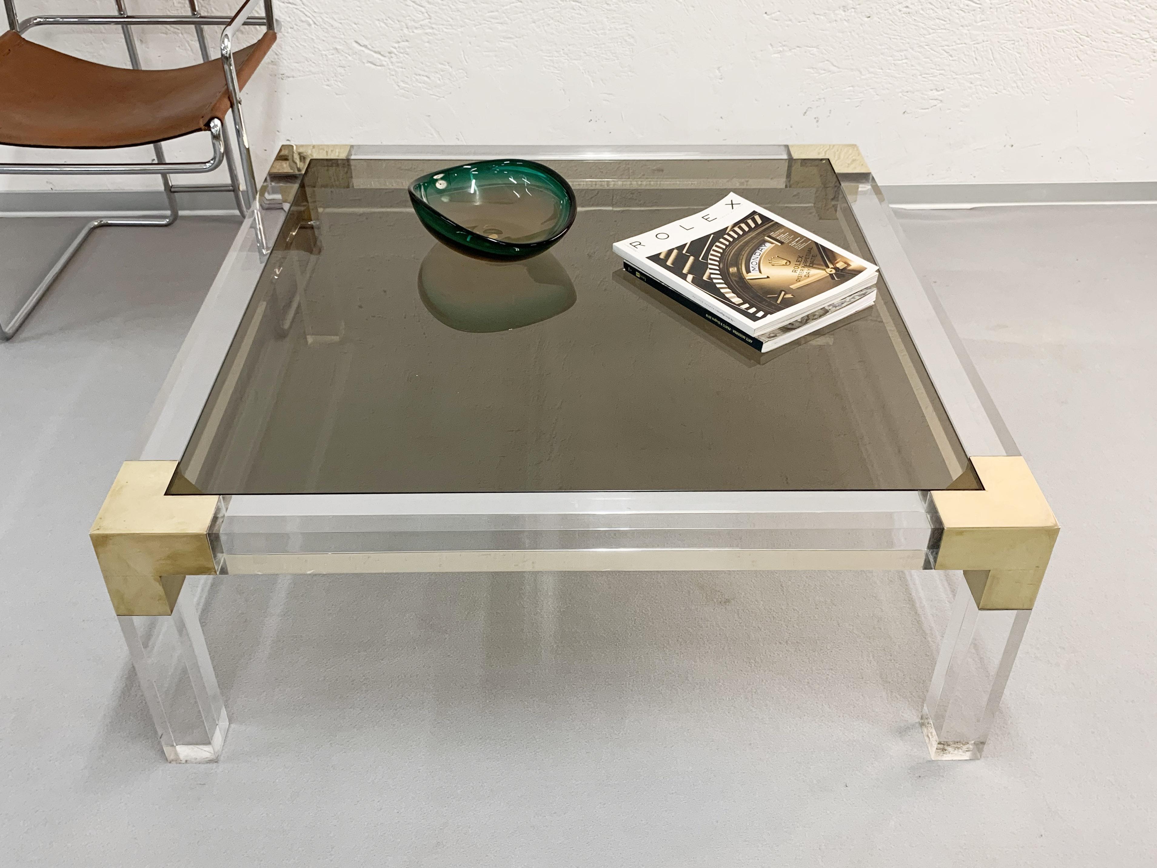 Midcentury Square Coffee Table in Brass and Lucite, Smoked Glass Top Italy 1970s 8