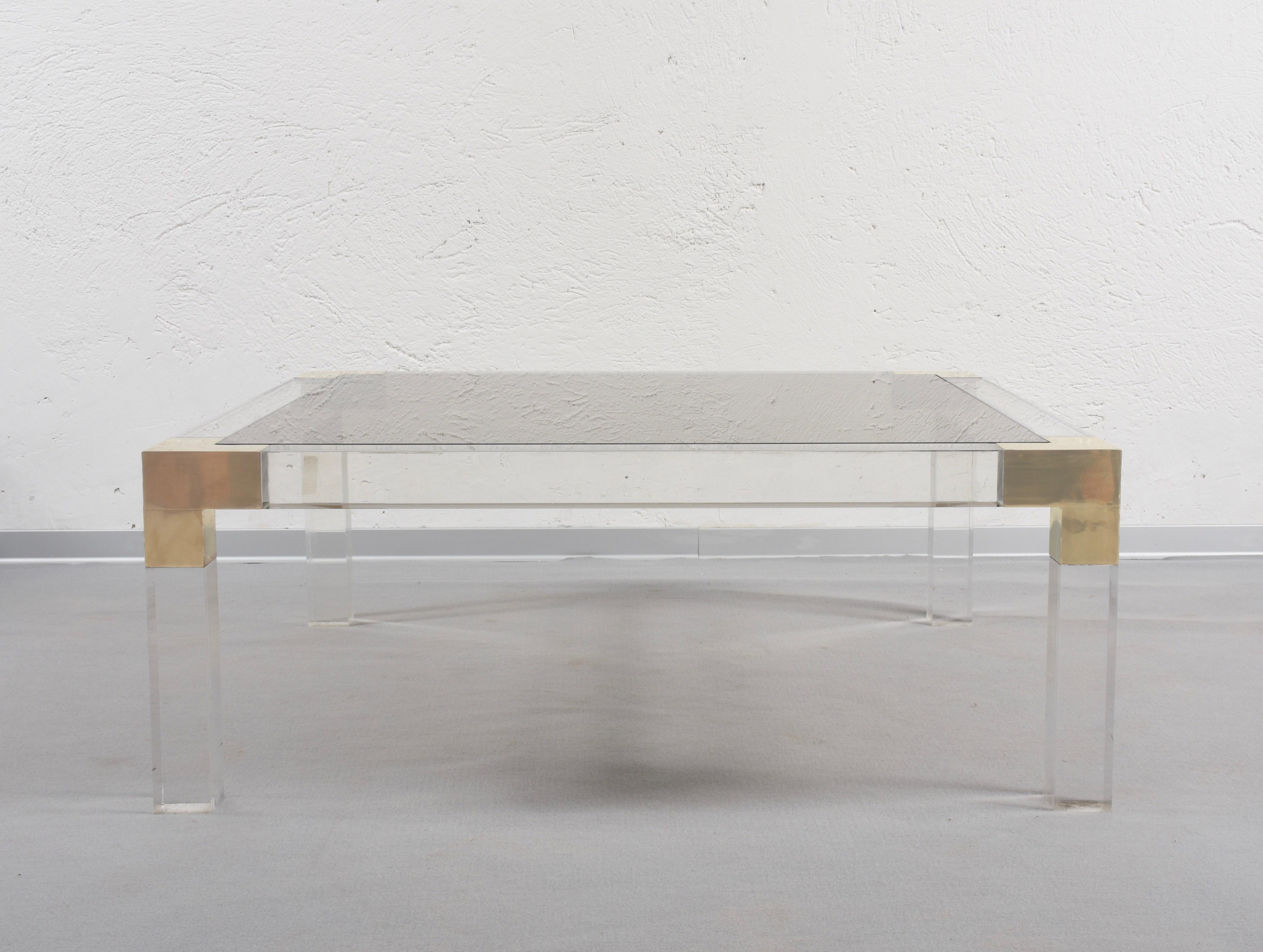 Midcentury Square Coffee Table in Brass and Lucite, Smoked Glass Top Italy 1970s 2