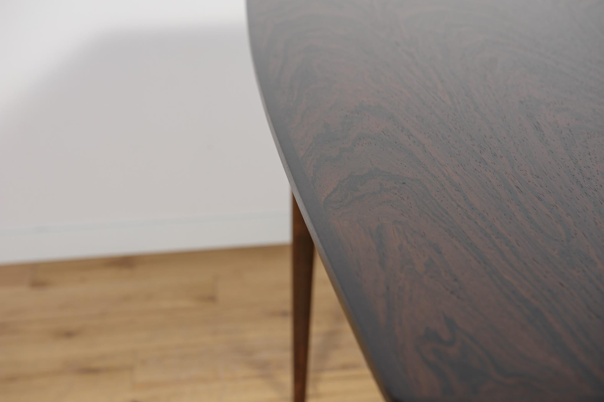 Carré du milieu du siècle  Table de salle à manger extensible en palissandre, Danemark, années 1960 en vente 10
