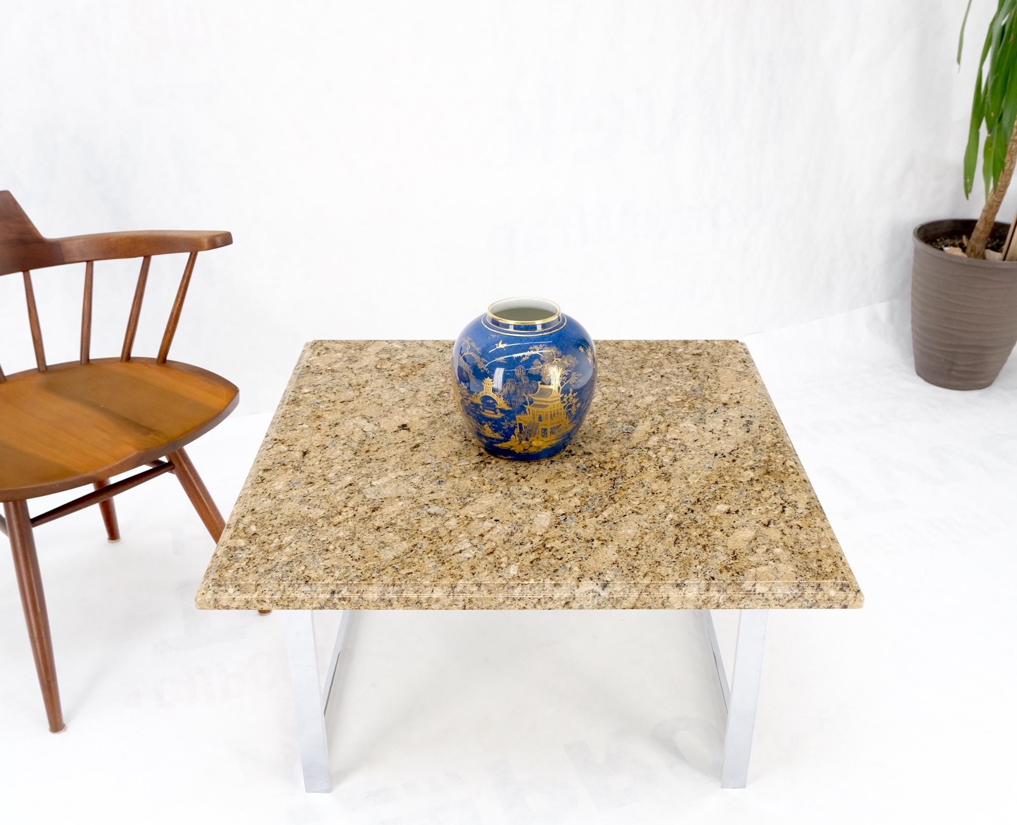 Table d'appoint carrée d'appoint MINT mi-siècle avec plateau en granit et base chromée Bon état - En vente à Rockaway, NJ