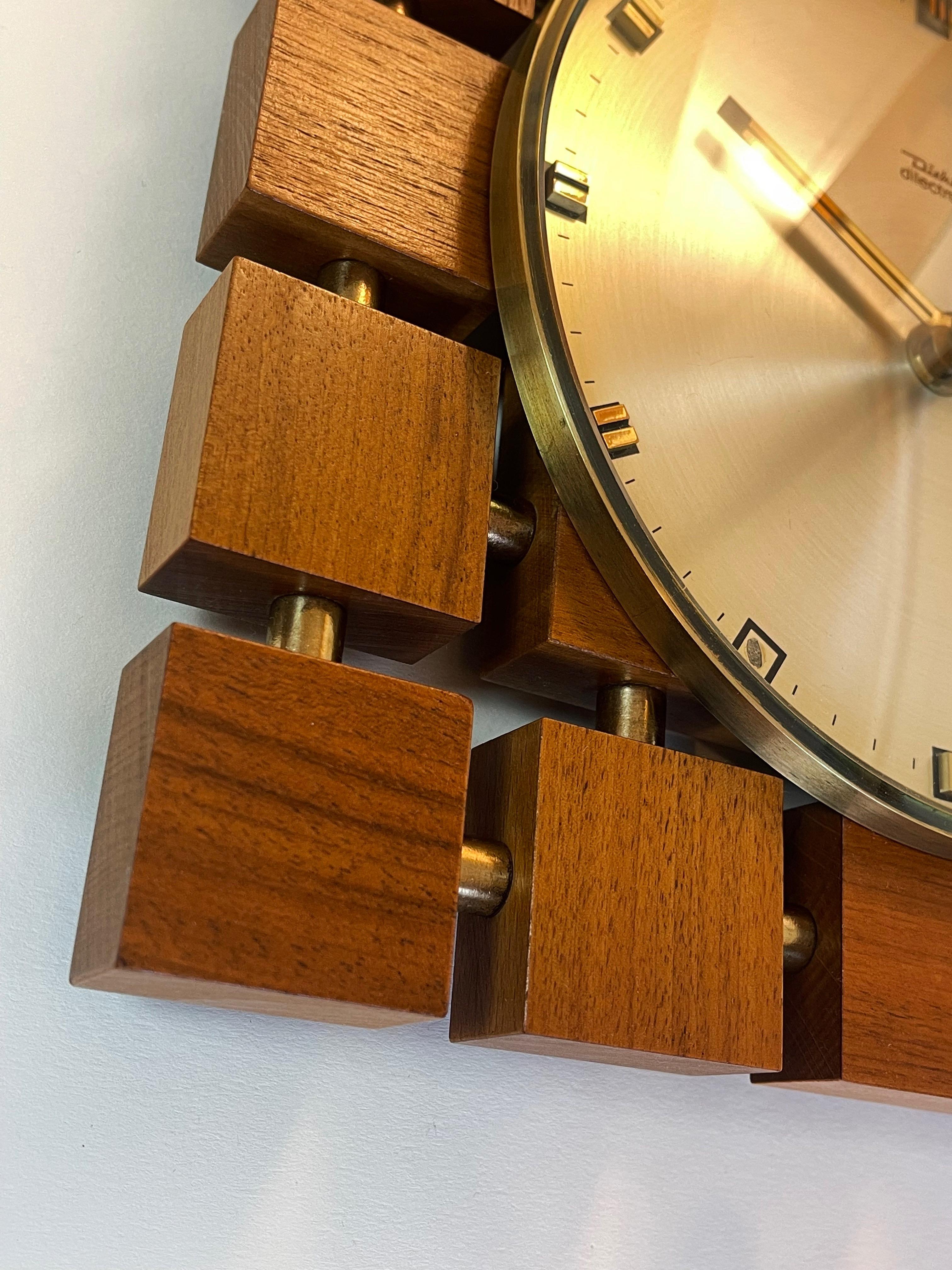 Mid-Century ''Square of Squares'' Teak and Golden Clock 1970s by Diehl, Germany In Good Condition For Sale In Andernach, DE