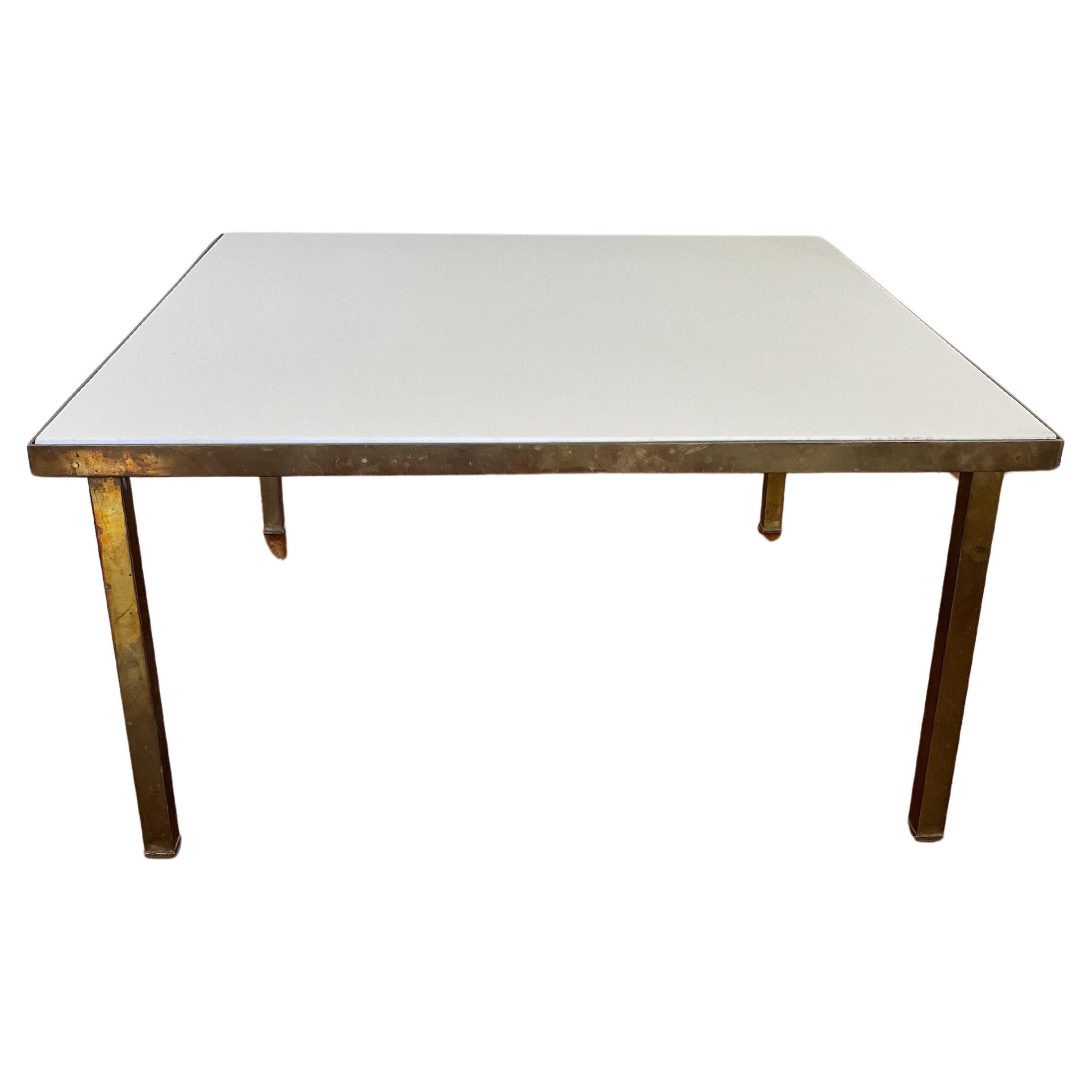 Table Carrera en laiton style Paul McCobb