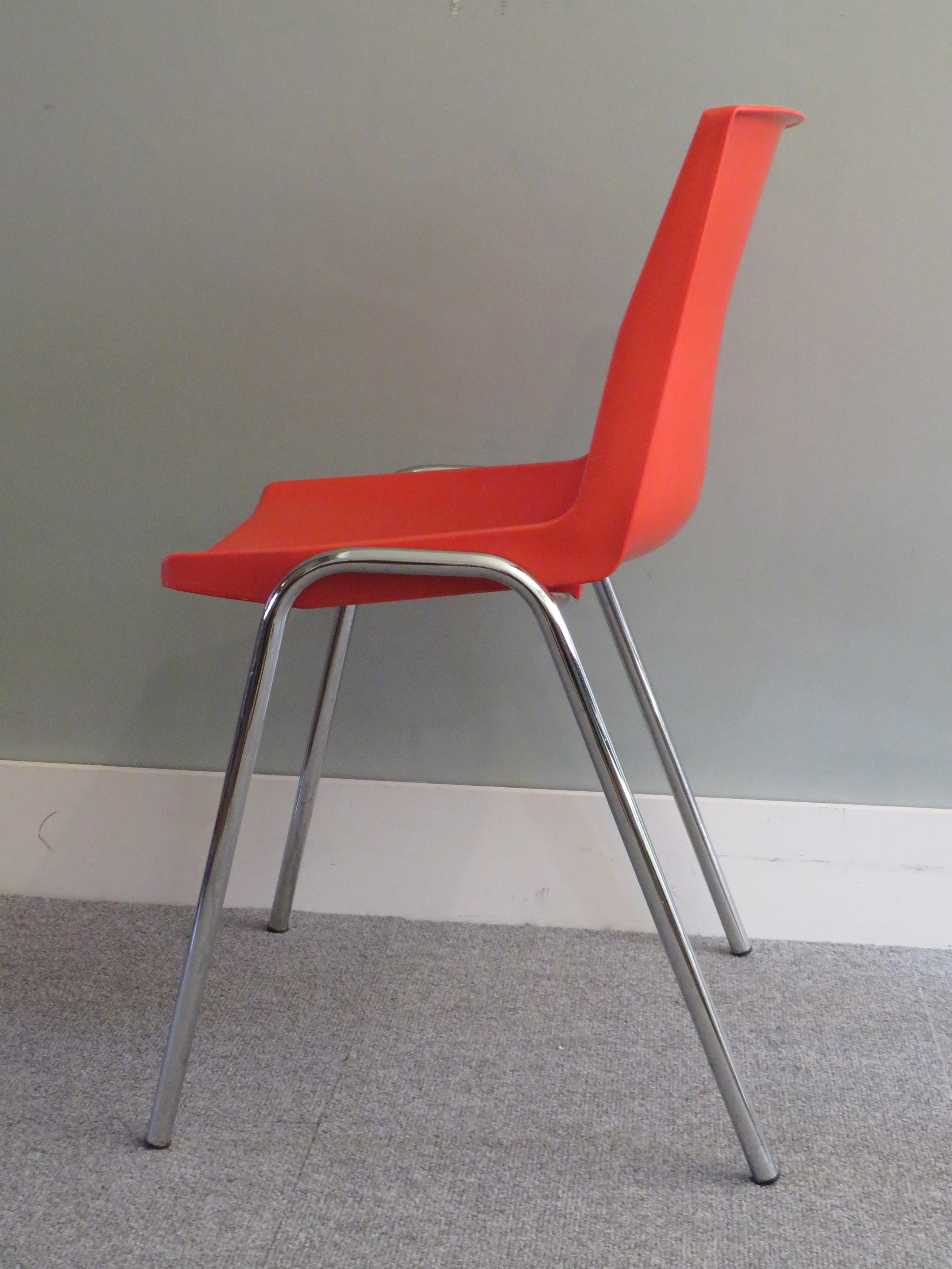 Mid Century Stackable Chairs 1970s In Good Condition In Herentals, BE