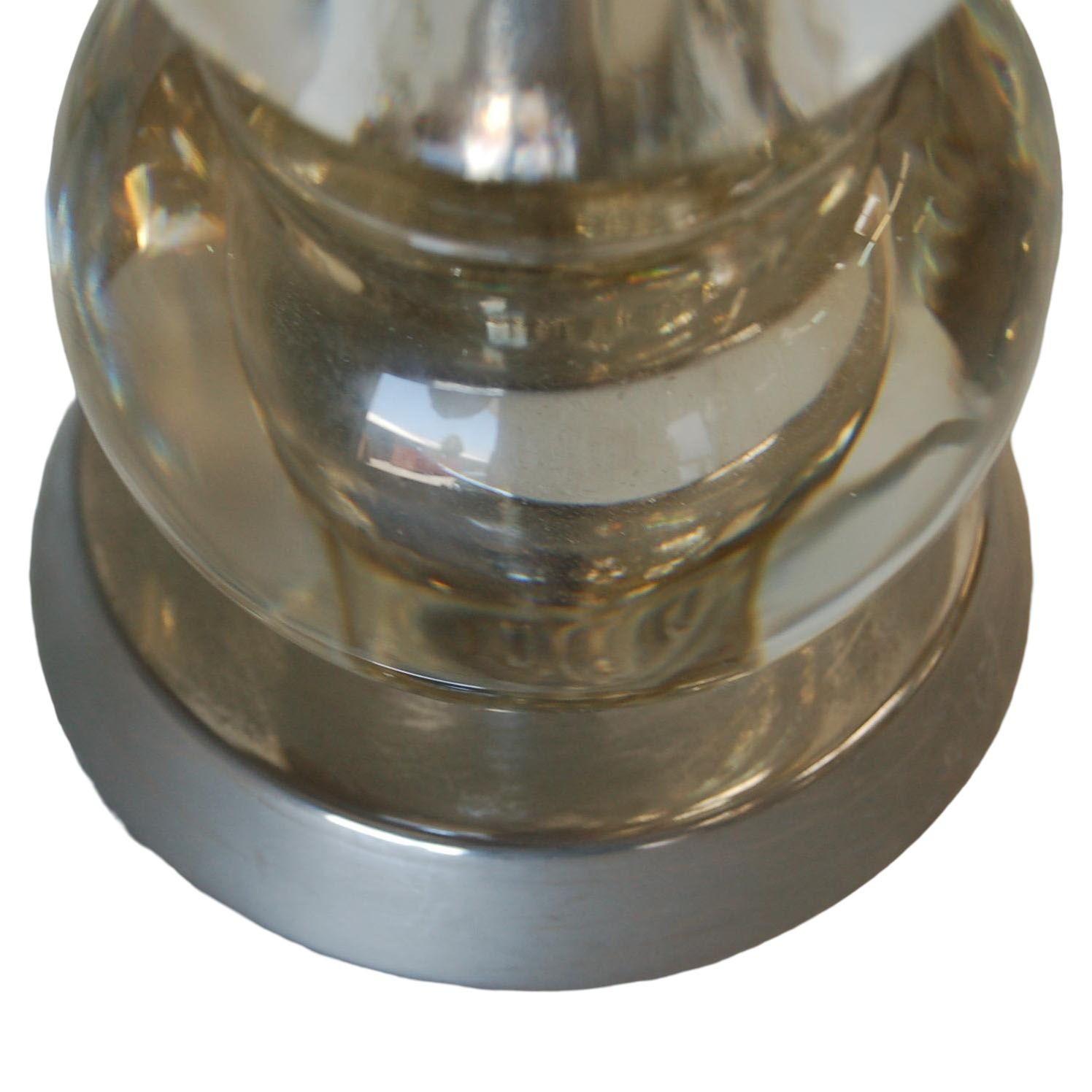 Milieu du XXe siècle Paire de lampes de table empilées de style mi-siècle en cristal avec base chromée en vente