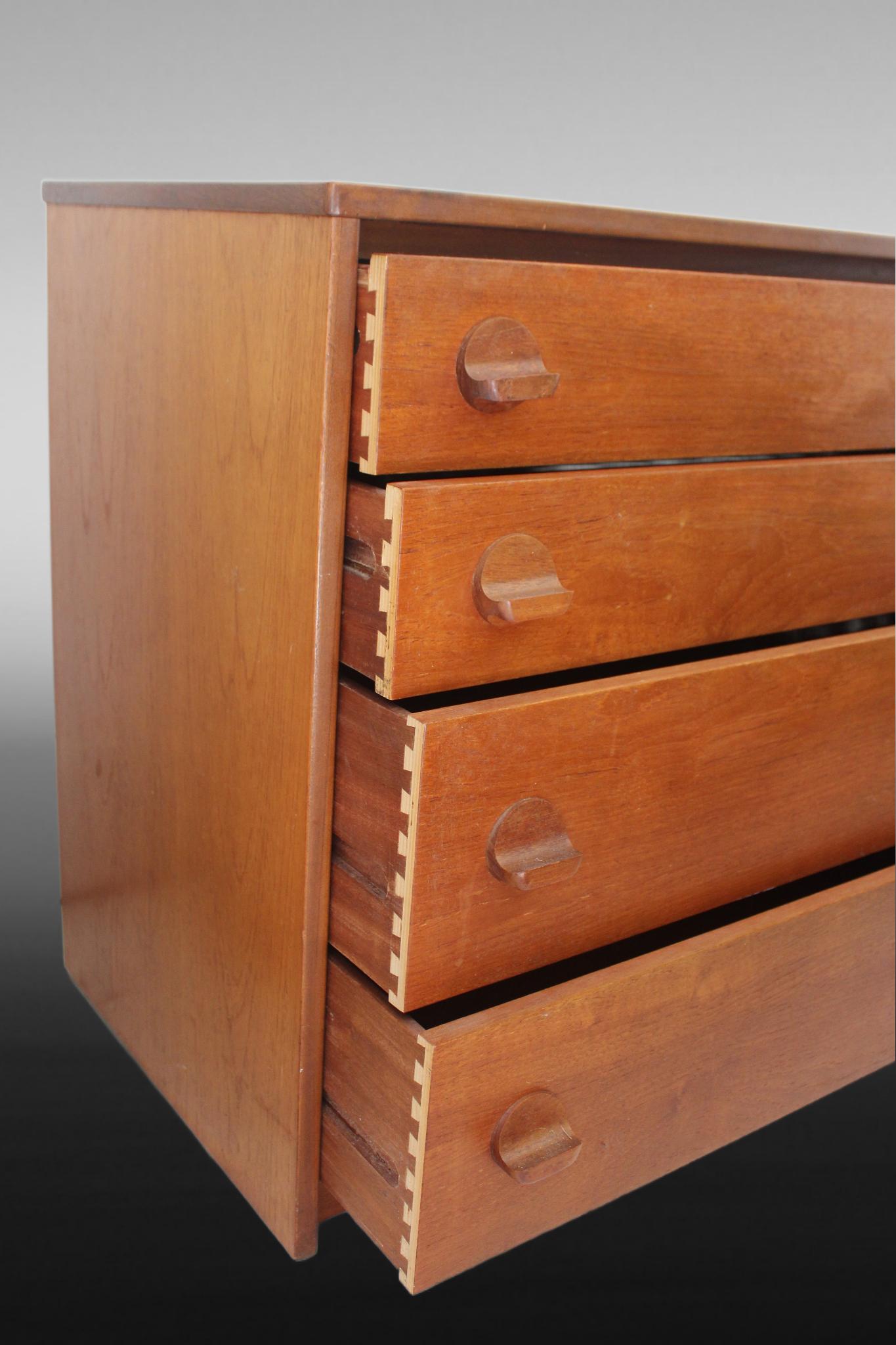 Mid Century Stag Cantata Teak Double Chest of Drawers For Sale 5