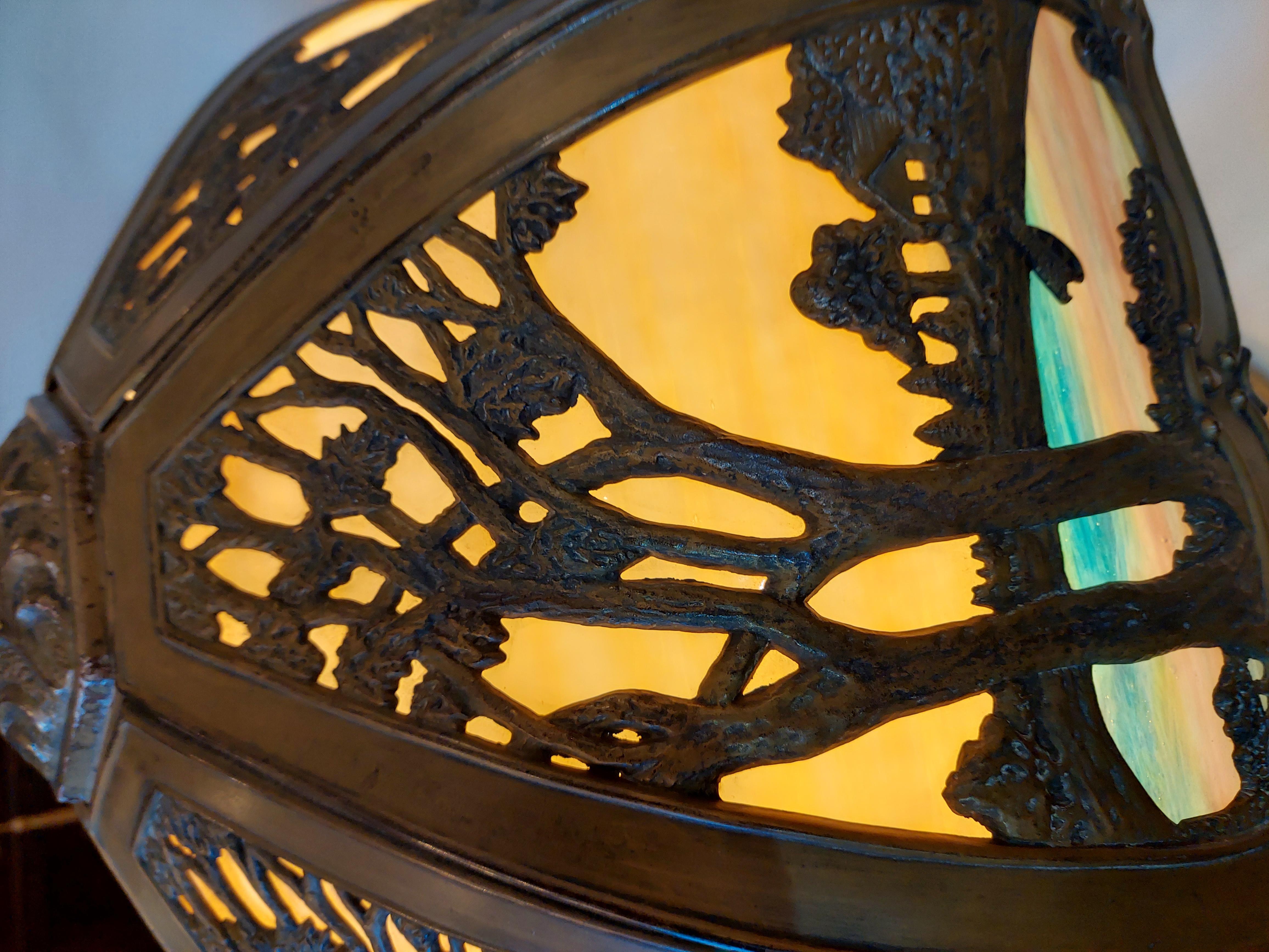 Tischlampe aus Buntglas im Jugendstil aus der Mitte des Jahrhunderts, im Galle-Stil (Glaskunst) im Angebot
