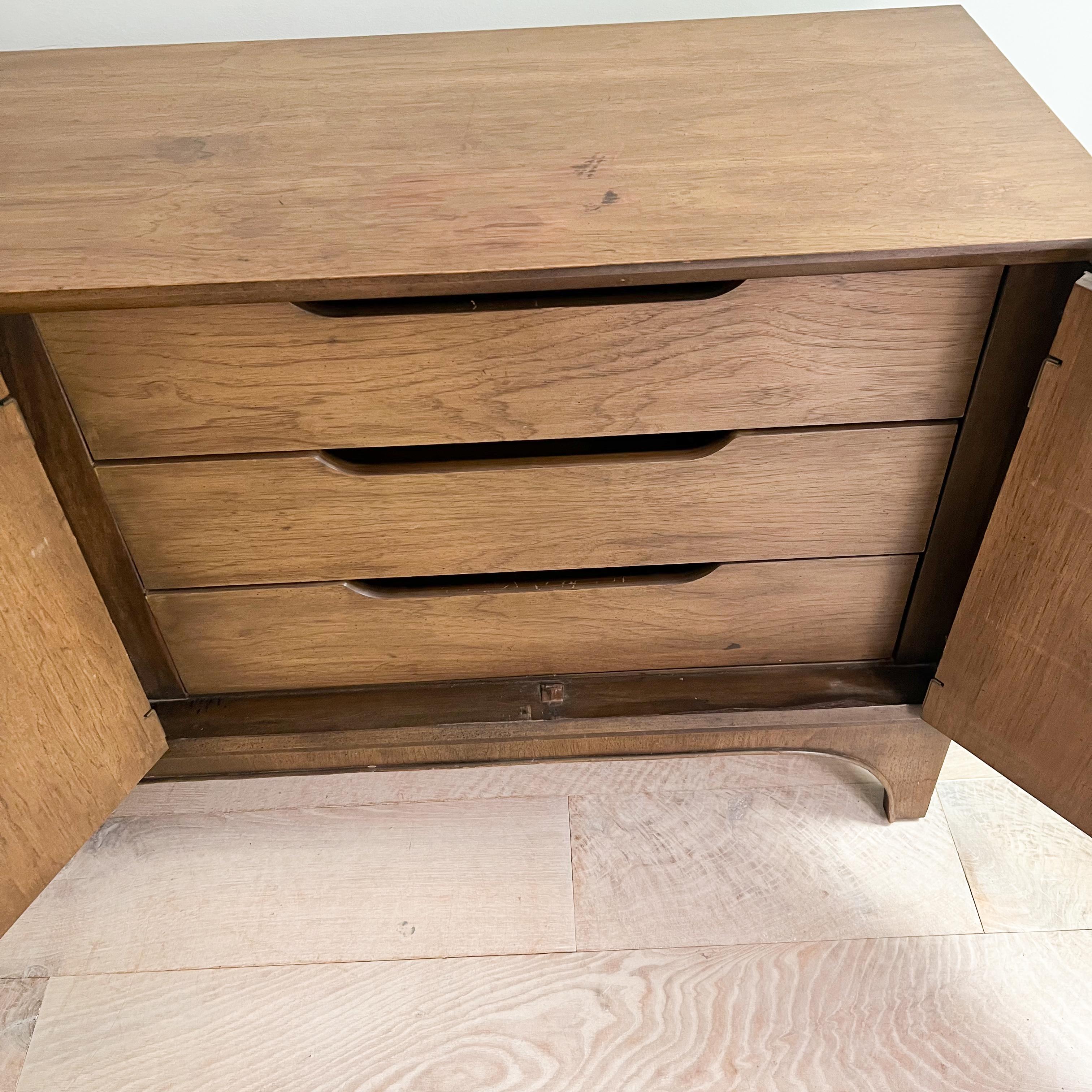 Mid Century Stanley Cosmopolitan Low Dresser w/ Sculpted Front 7