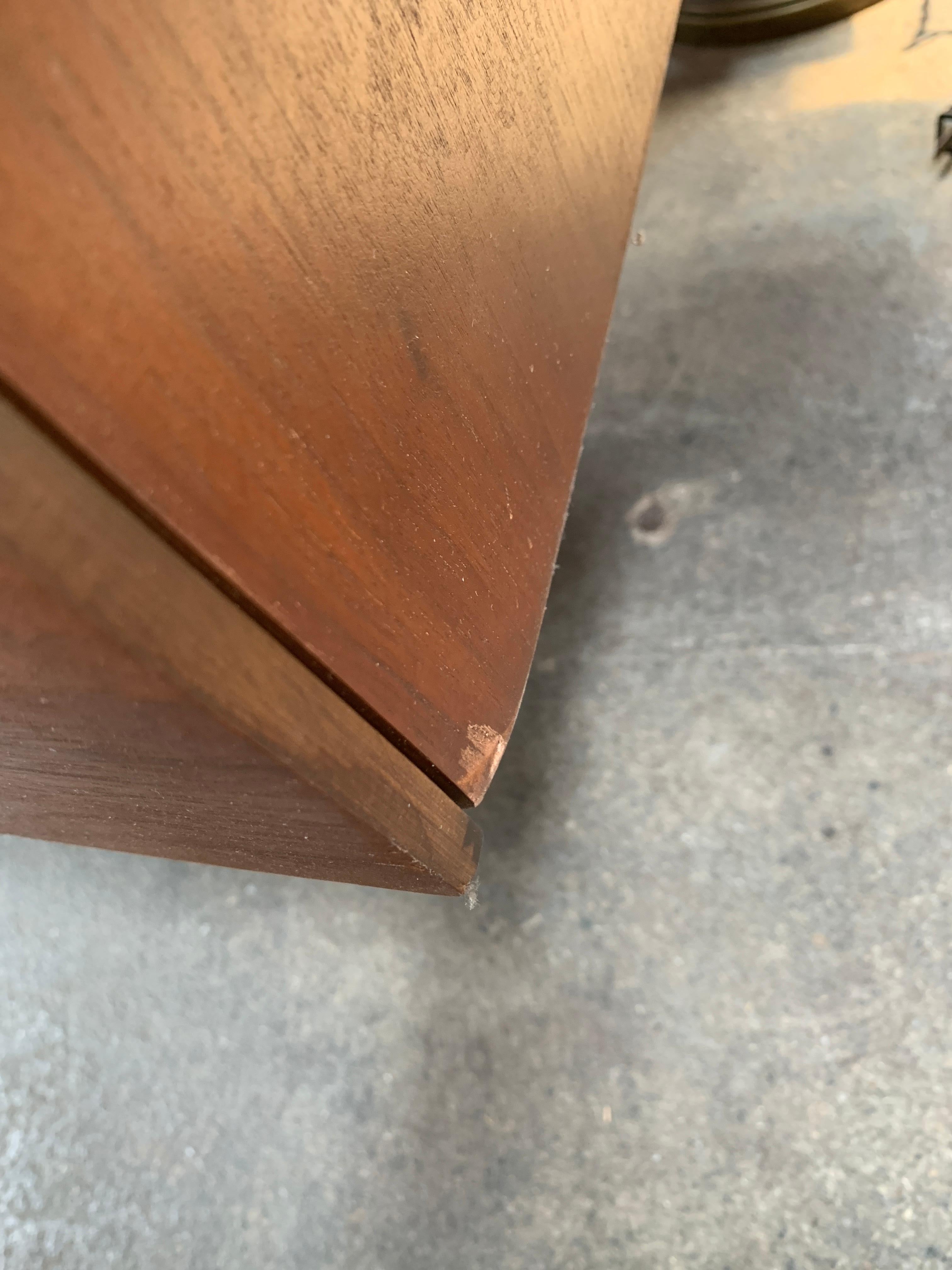 Mid-Century Modern Mid Century Stanley Furniture Desk