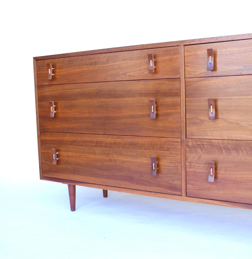 Mid Century Stanley Young Dresser for Glenn of California In Good Condition In San Diego, CA