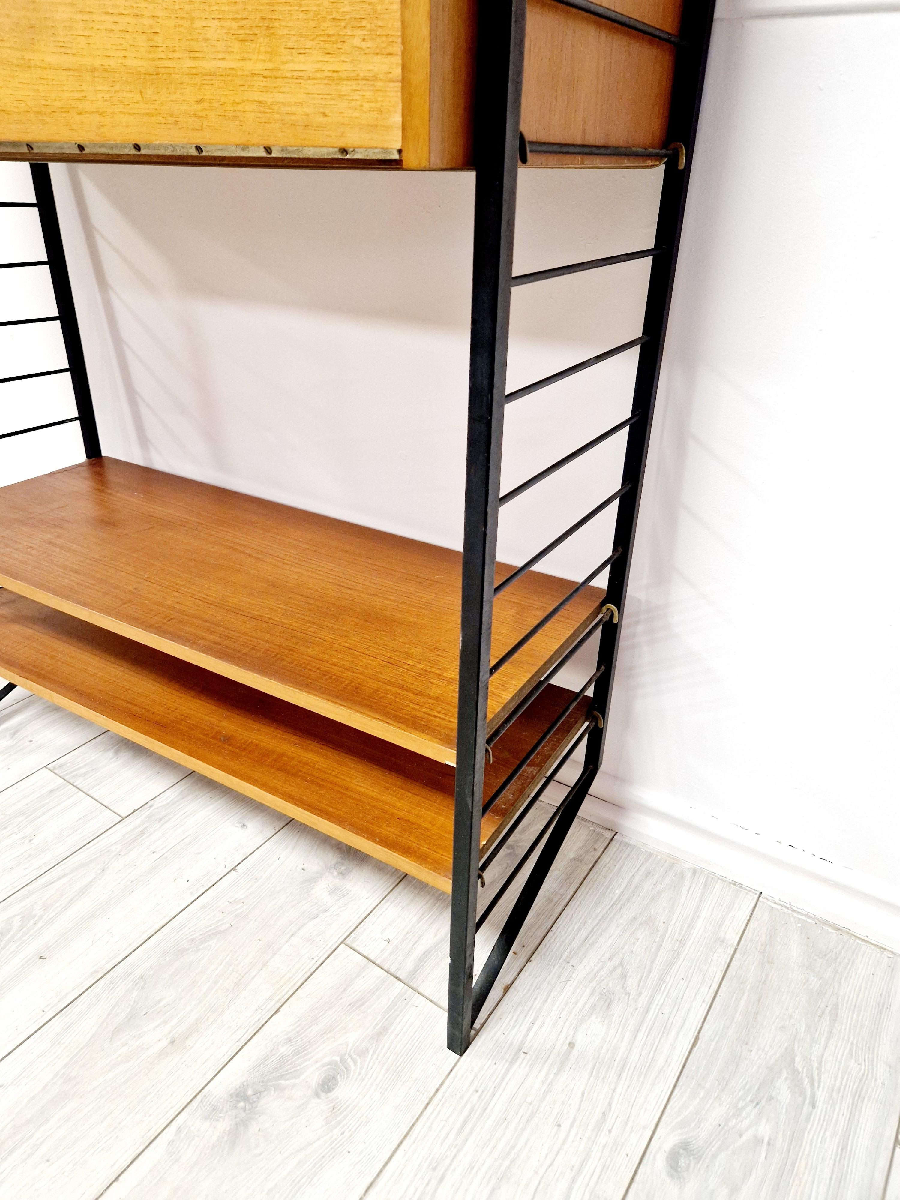 Teak Armadio a scaffale Mid Century Staples Ladderax in vendita