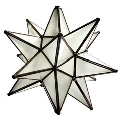 Paire de lanternes en forme d'étoile du milieu du siècle, vendues à l'unité