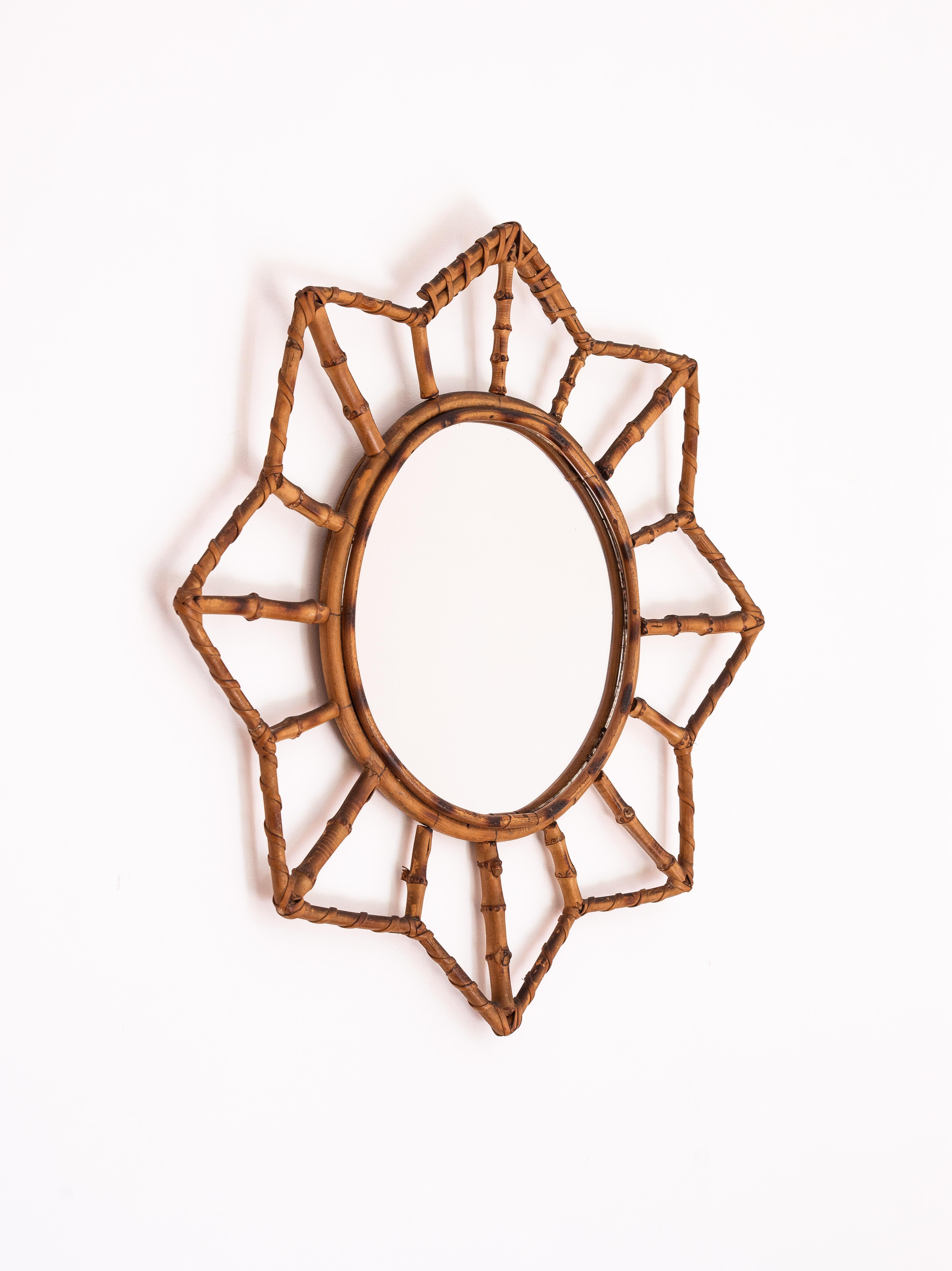 Specchio a stella di metà secolo, decorazioni da parete in bambù e rattan, Francia, anni '60 in vendita 2