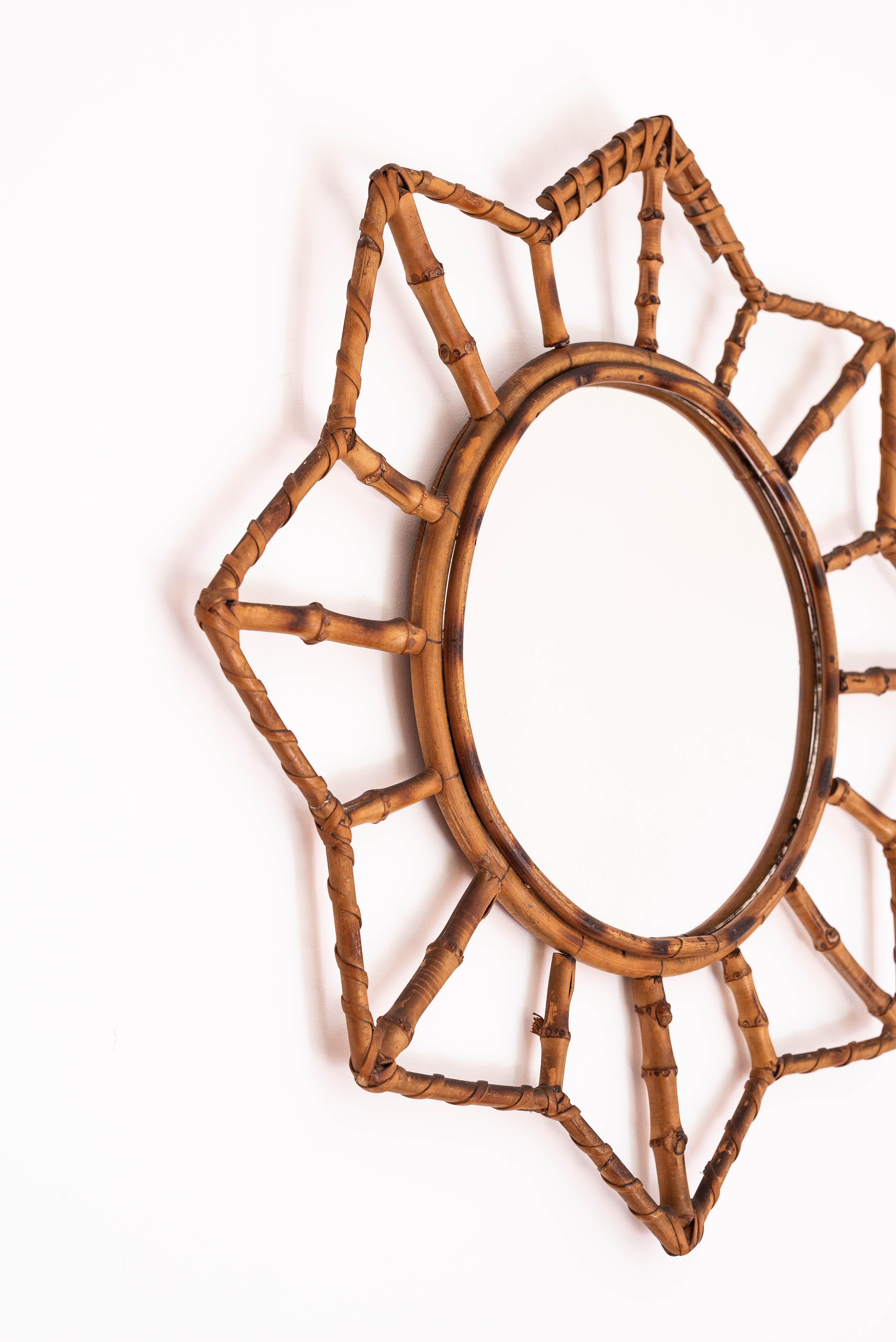 Specchio a stella di metà secolo, decorazioni da parete in bambù e rattan, Francia, anni '60 in vendita 3