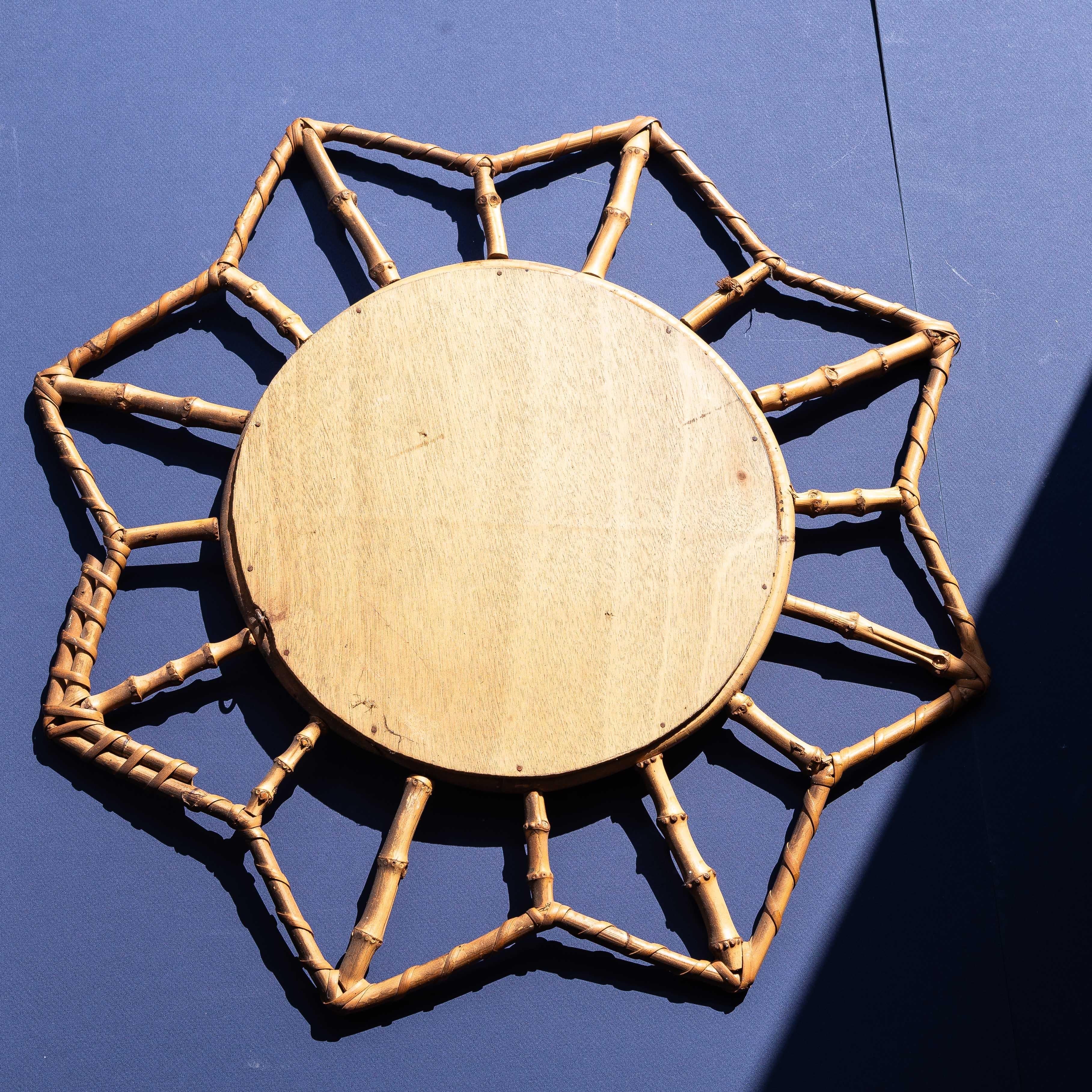 Specchio a stella di metà secolo, decorazioni da parete in bambù e rattan, Francia, anni '60 in vendita 4