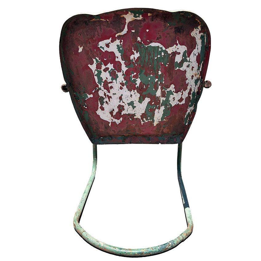 Mid-century Steel Shellback Springer Patio Outdoor Lounge Chair In Distressed Condition For Sale In Van Nuys, CA