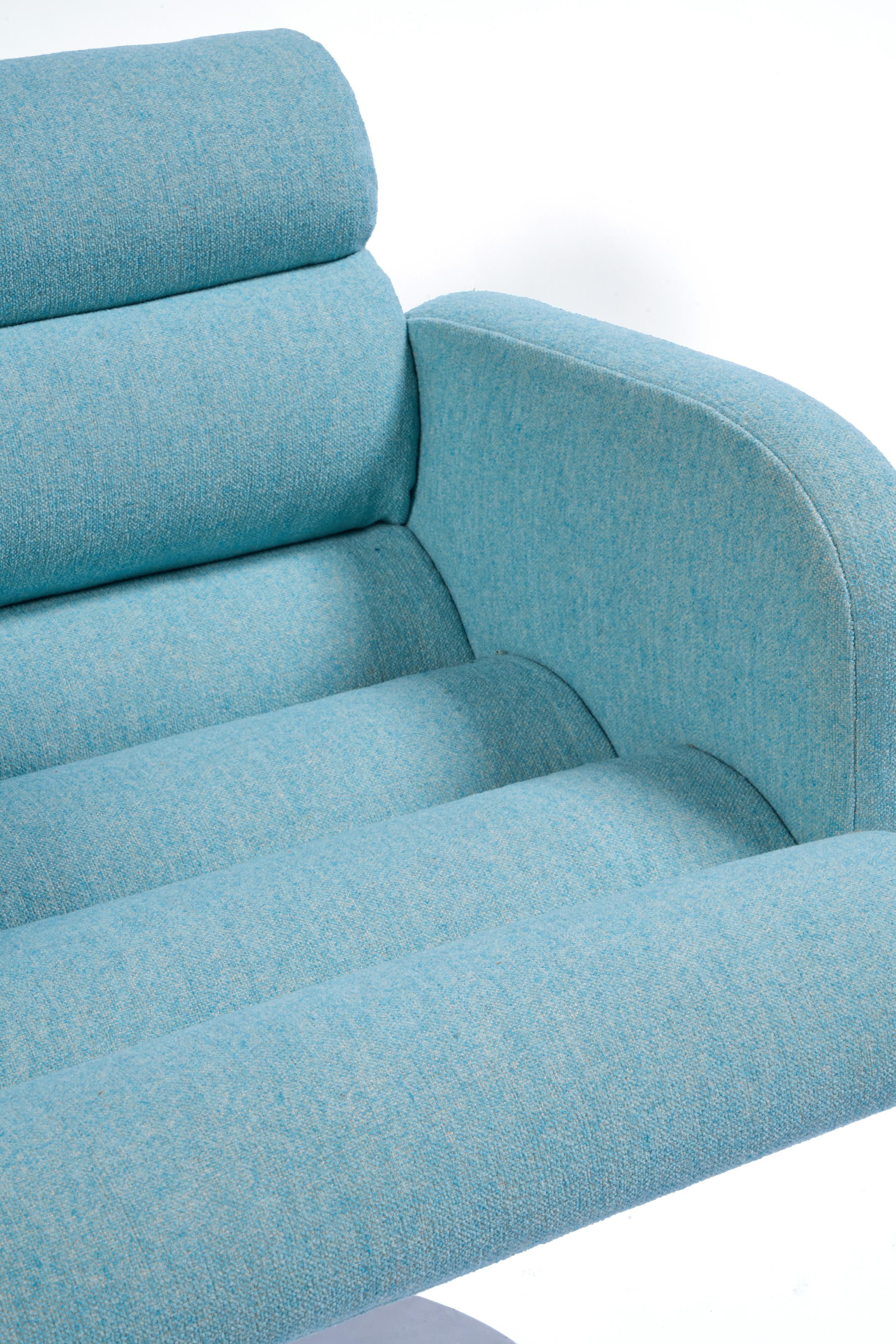 Sedie girevoli Stendig di metà secolo su basi a tulipano, in tessuto e cromo, una coppia in vendita 3