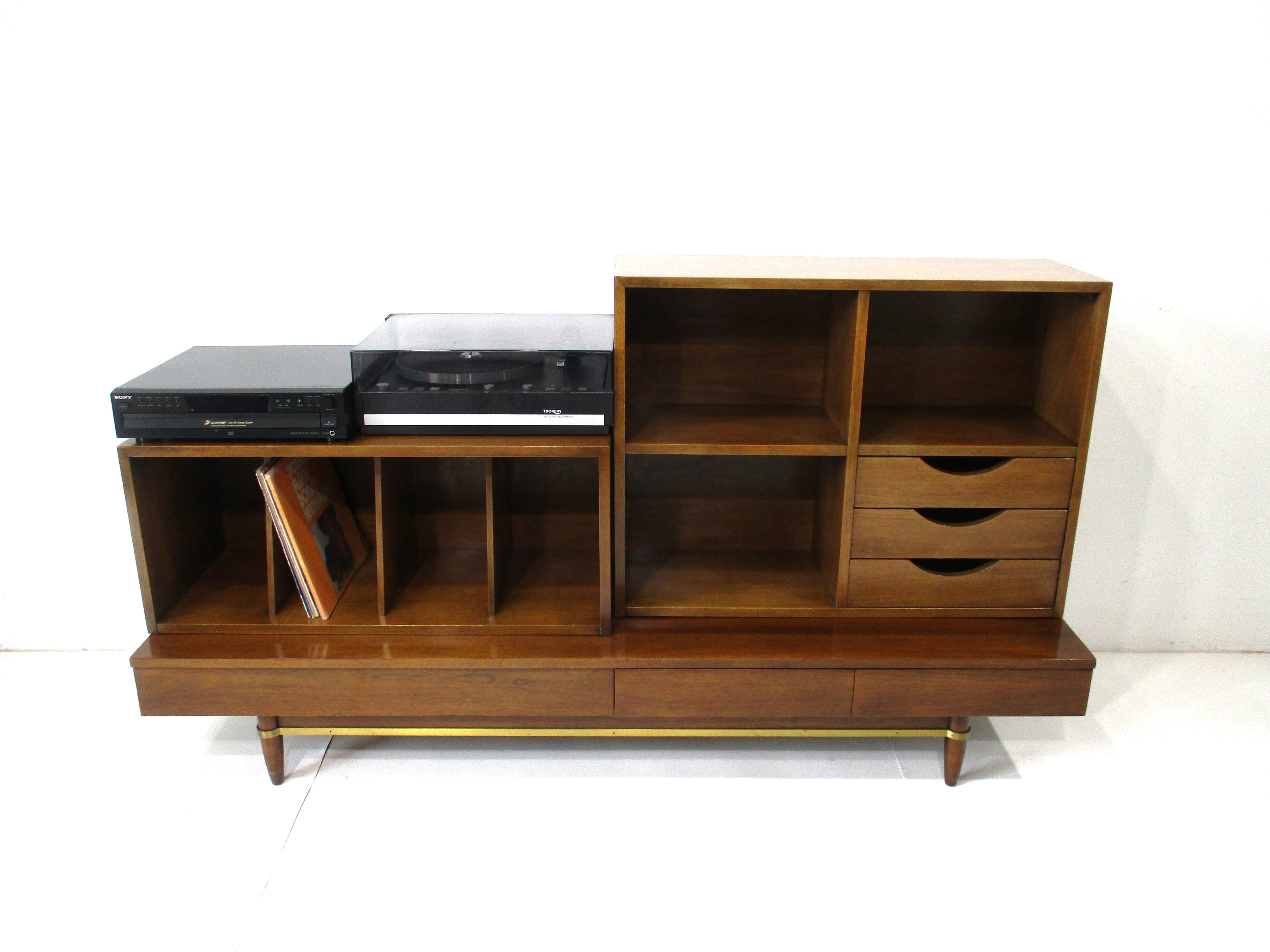 Mid Century Stereo Record Cabinet by Merton Gershun  / American of Martinsville 5