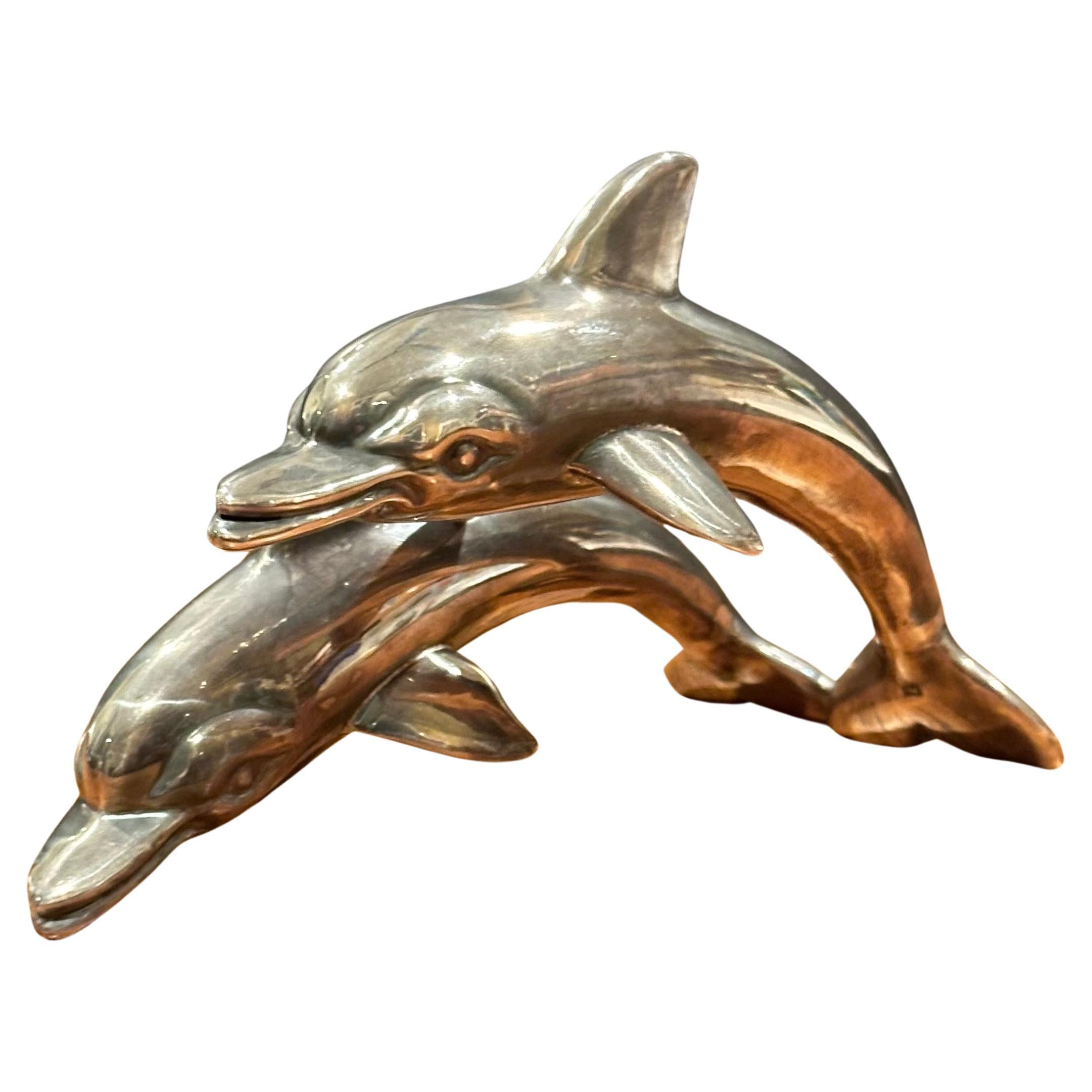 Mid-Century- Delphin Pod-Skulptur aus Sterlingsilber im Angebot