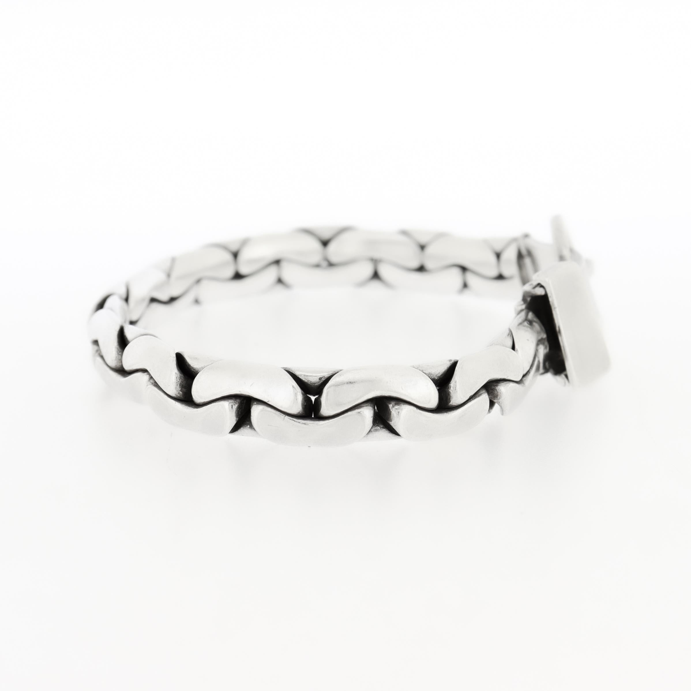 Bracelet à boucle figurative en argent sterling du milieu du siècle par Orlandini pour Uno a Erre en vente 7