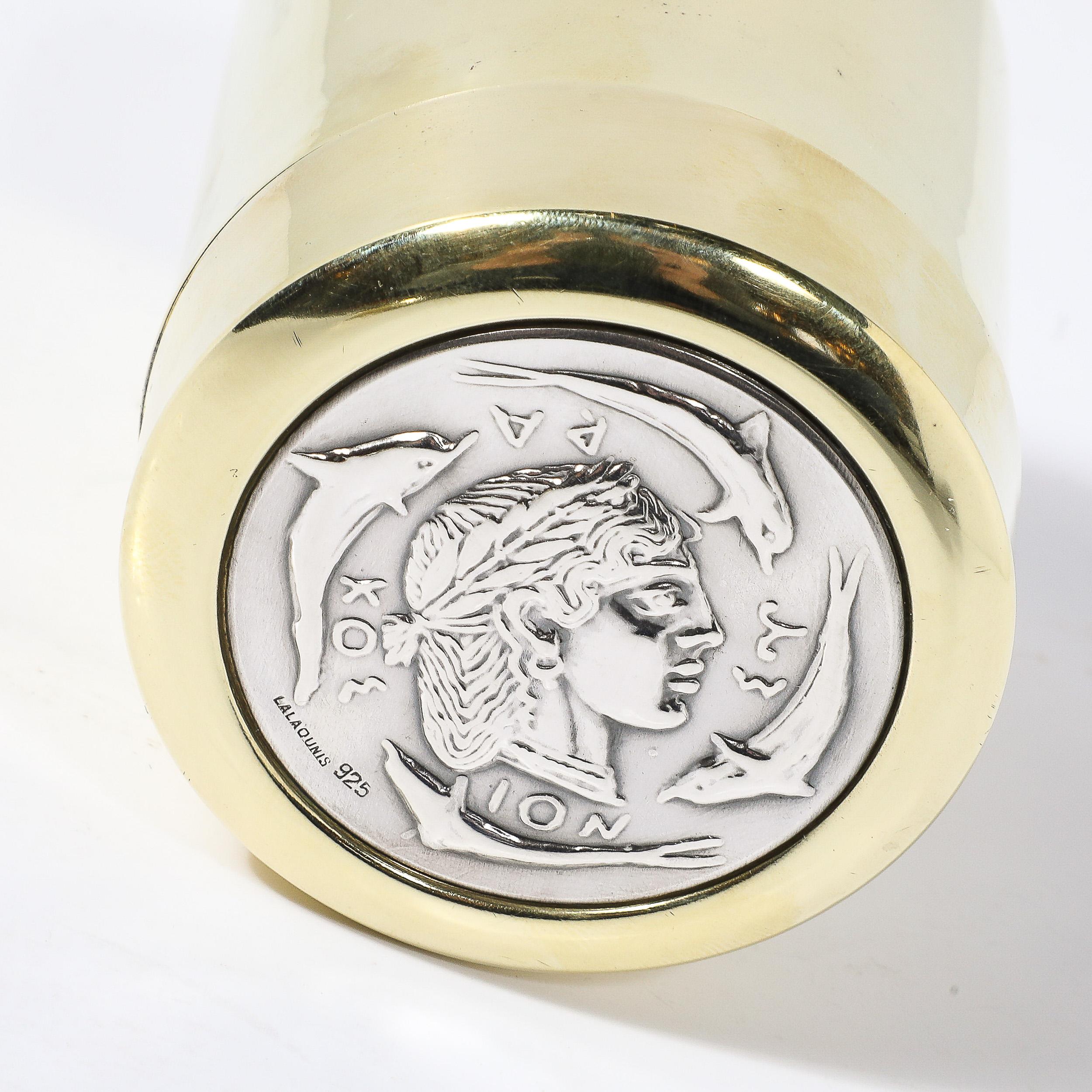 Scatola di Apollo in argento e ottone lucido di metà secolo firmata Lalaounis in vendita 3