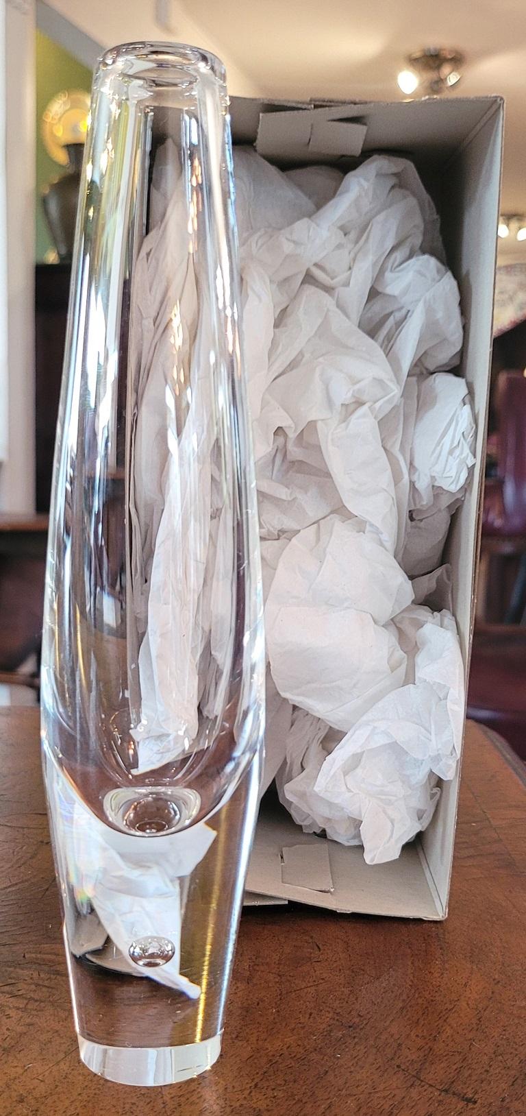 Cristal Vase en forme de goutte d'eau Steuben du milieu du siècle dernier en vente