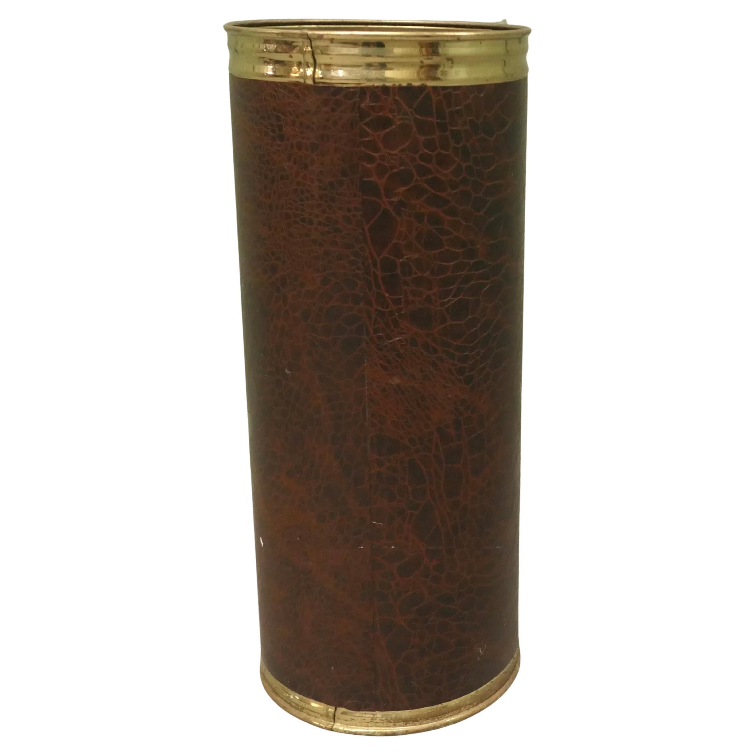 Porte-bâtons du milieu du siècle en laiton recouvert de cuir