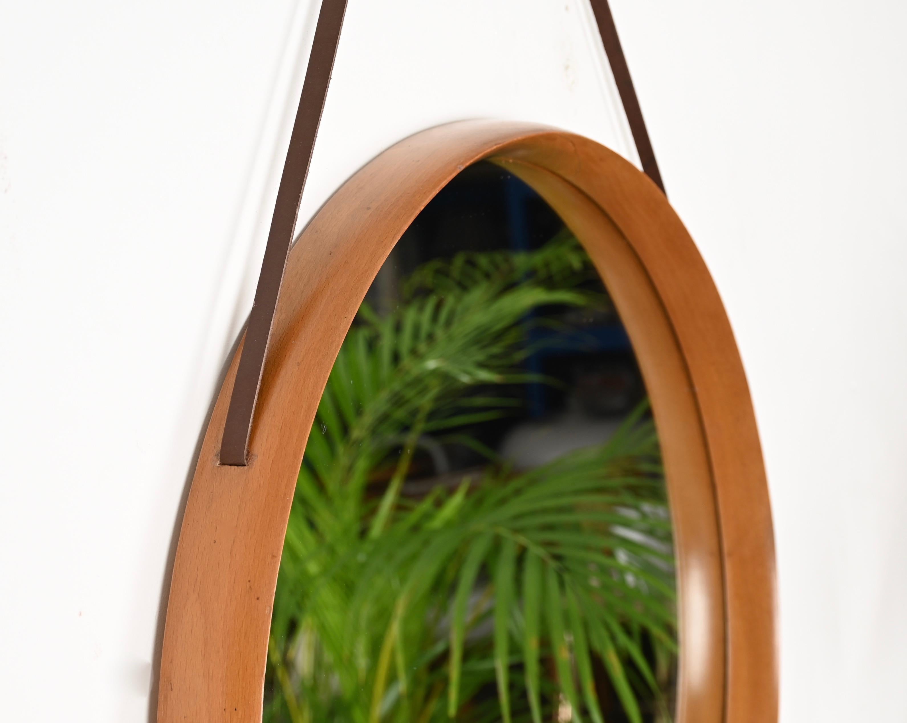 Mid-Century Modern Mid-Century Stildomus Round Wall Mirror in Walnut and Leather, Italy, 1960s For Sale