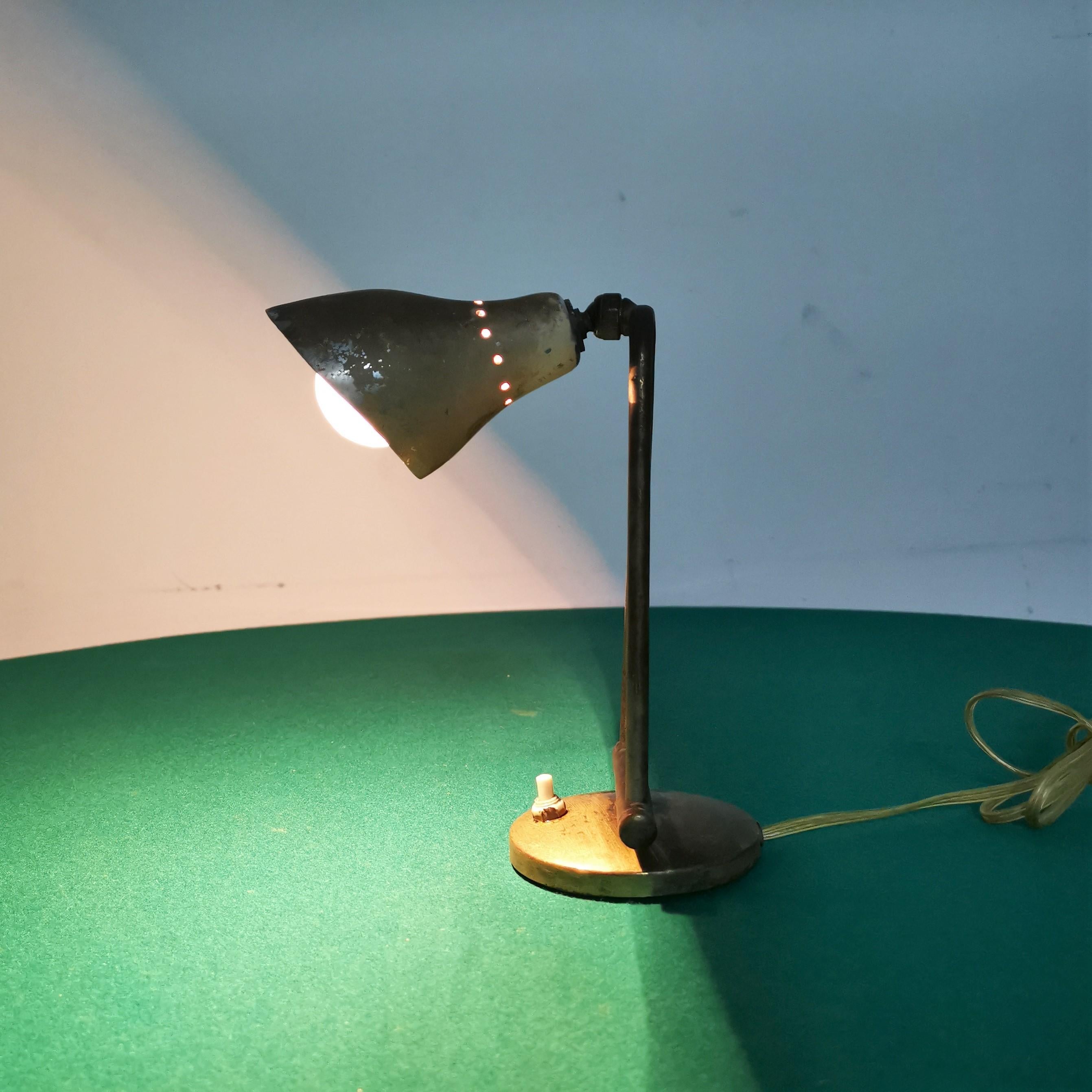 Lampe de bureau réglable Stilnovo en laiton du milieu du siècle dernier, années 50, Italie en vente 5