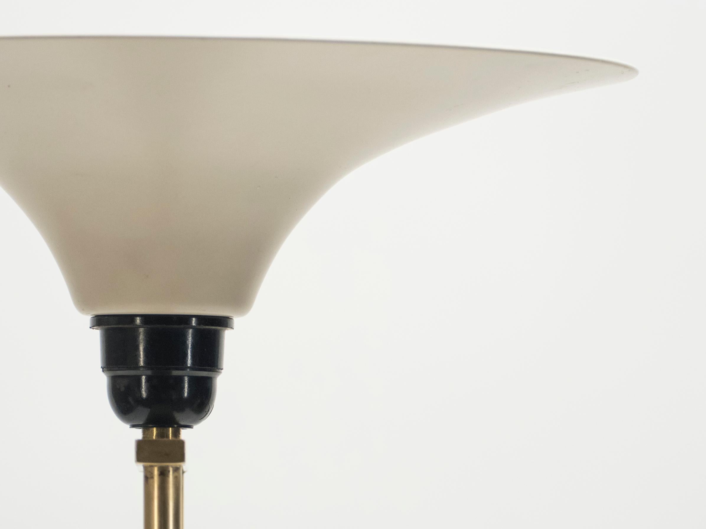 Midcentury Stilnovo Attributed Brass and Opaline Floor Lamp, 1960s In Good Condition In Paris, IDF