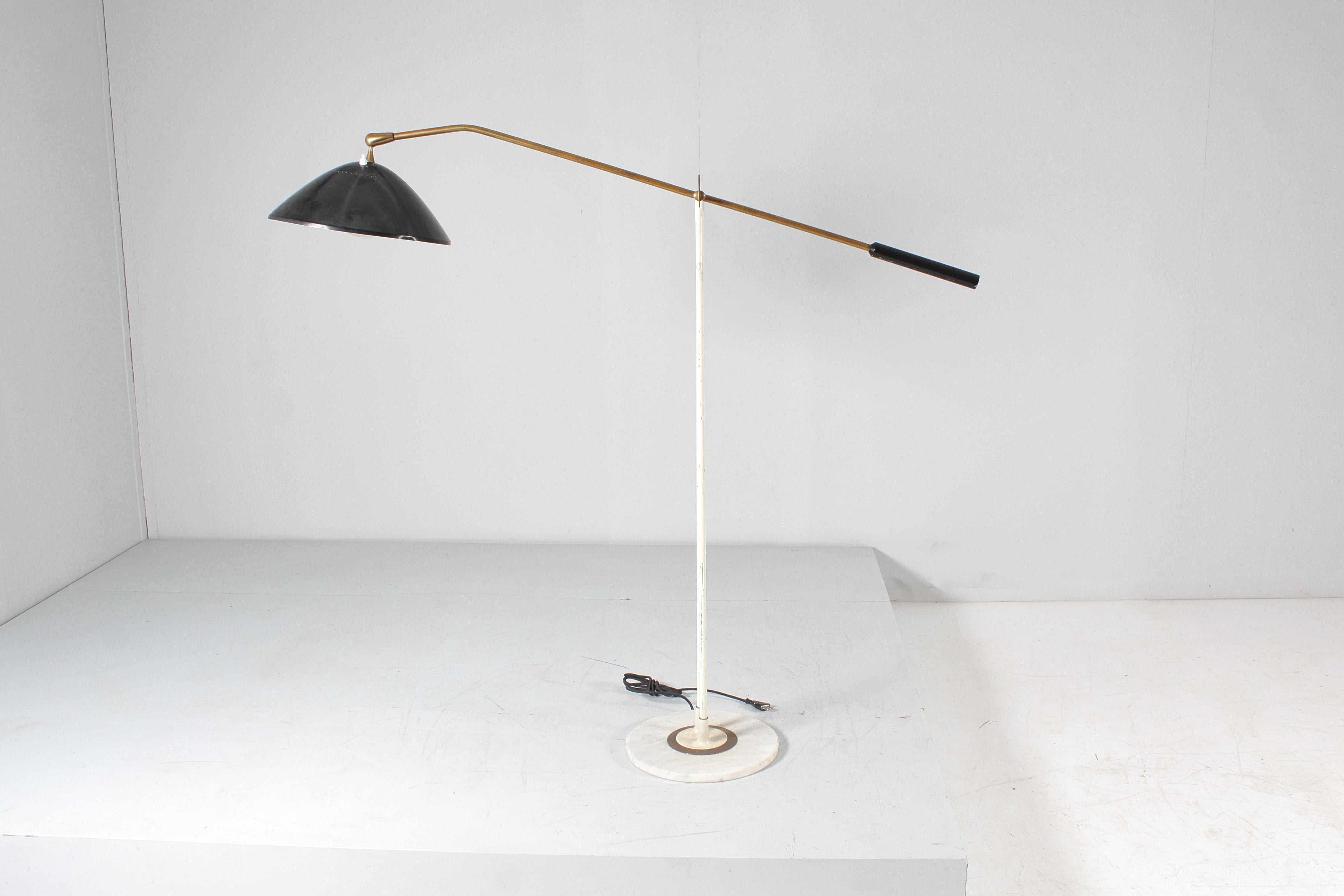 Mid-Century Stilnovo Brass, Marble and Black Metal Floor Lamp 1950s Italy In Good Condition In Palermo, IT