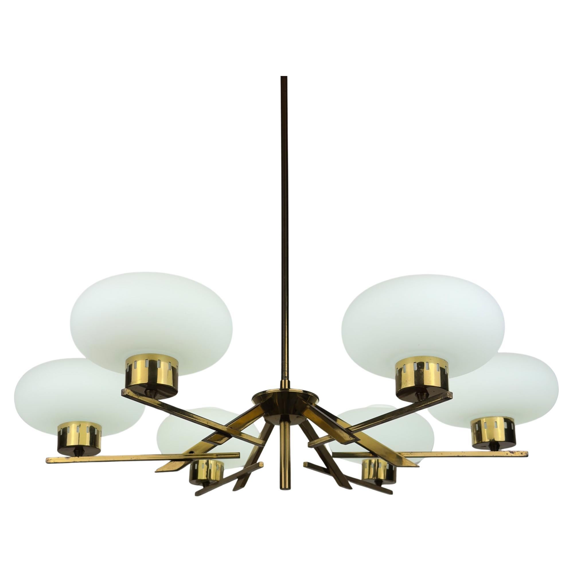Mid-Century Stilnovo Chandelier with Brass and Opaline Glass, Italy 1970s