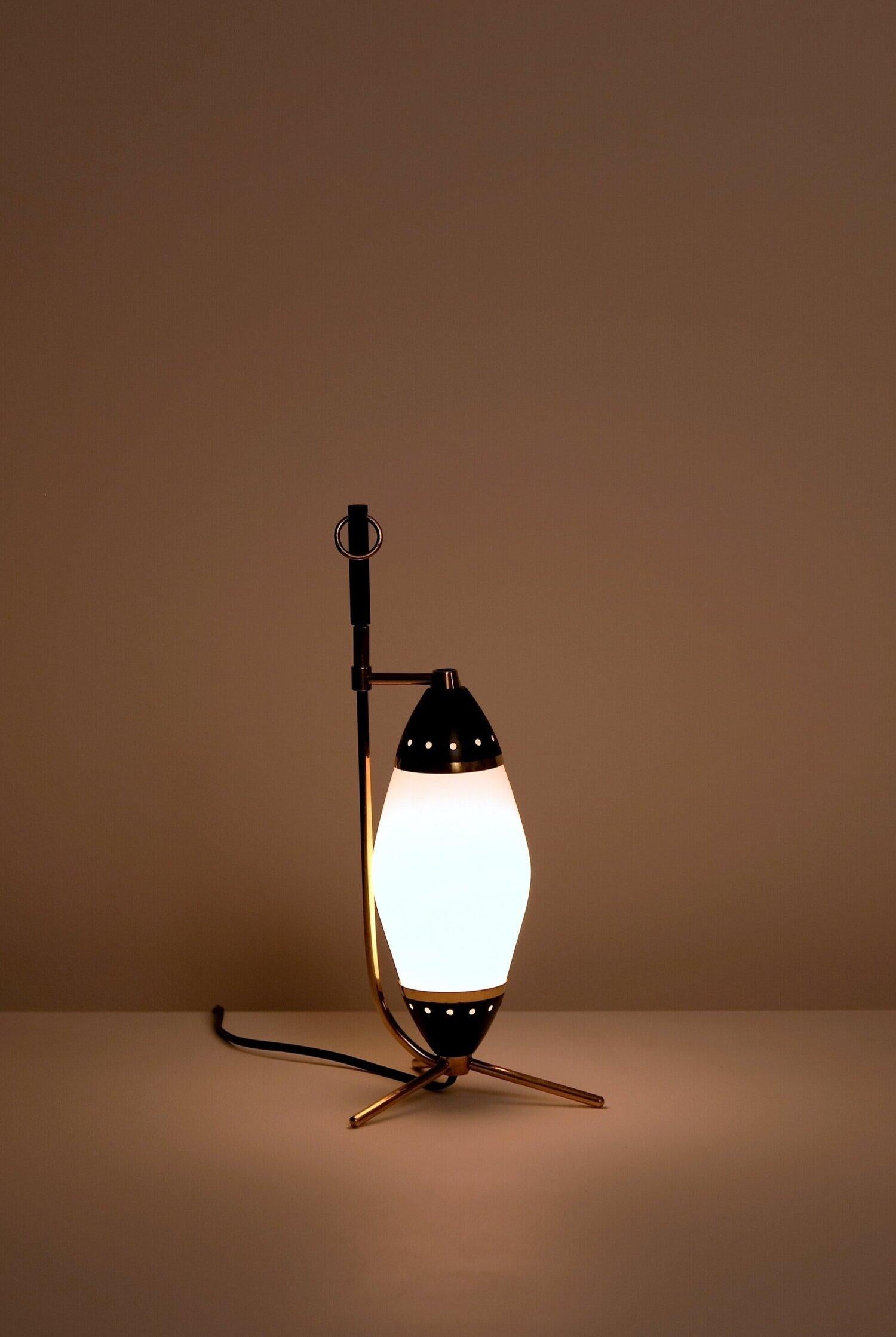 Mid-Century Modern Lanterne Stilnovo du milieu du siècle dernier en vente