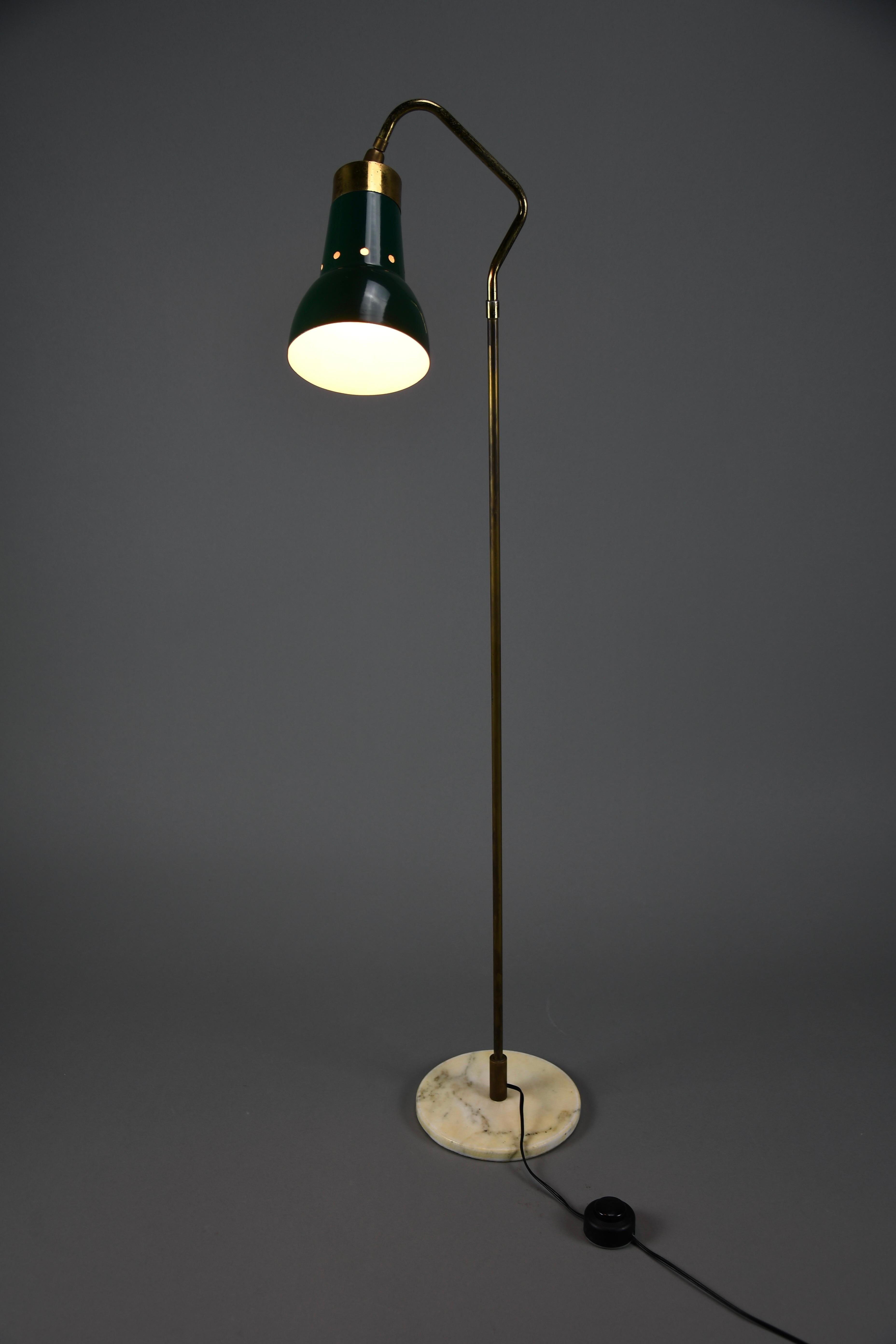 Lampada da terra Stilux Milano di metà secolo in ottone, metallo e marmo in vendita 5