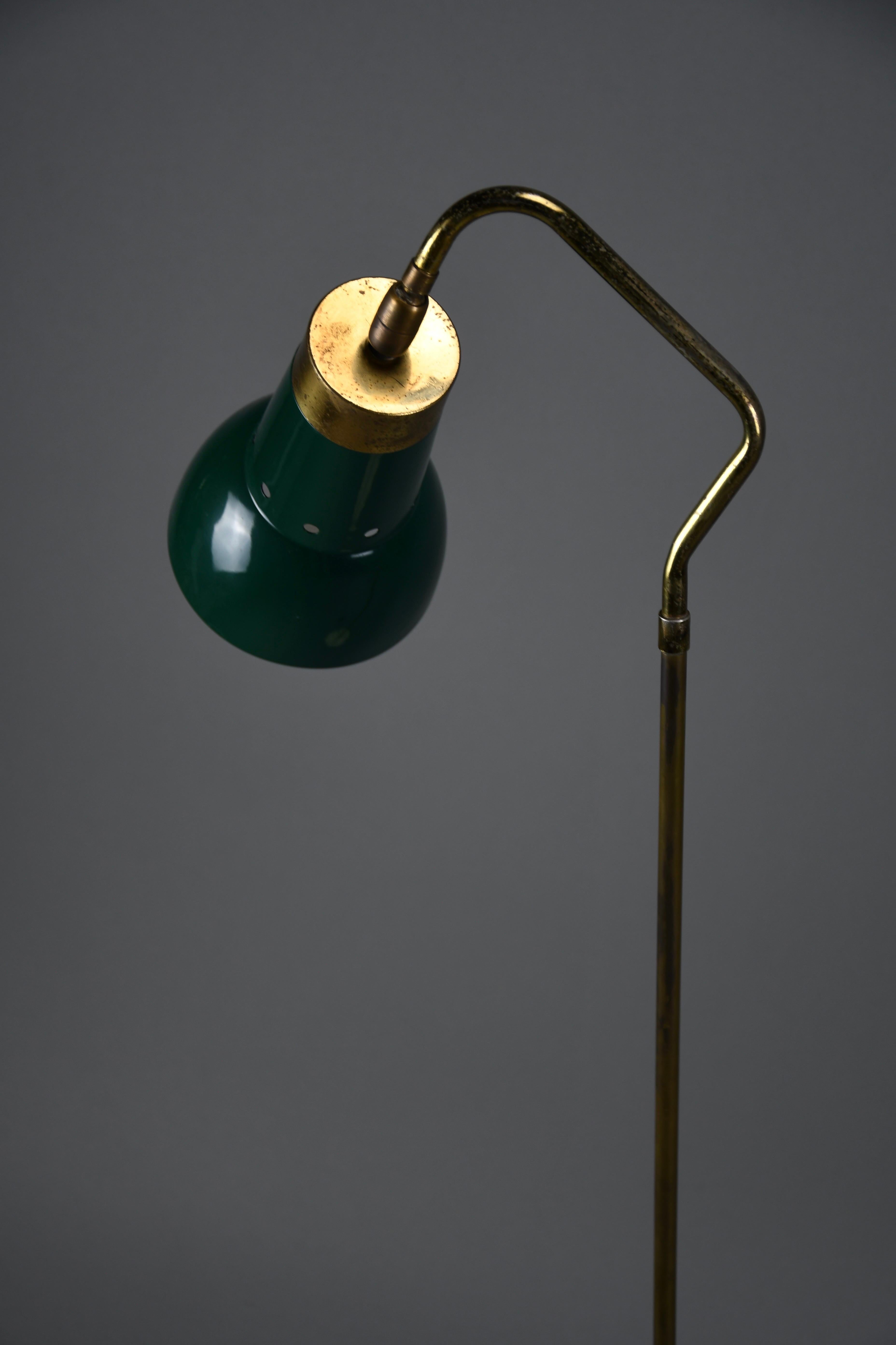 Lampada da terra Stilux Milano di metà secolo in ottone, metallo e marmo in vendita 1