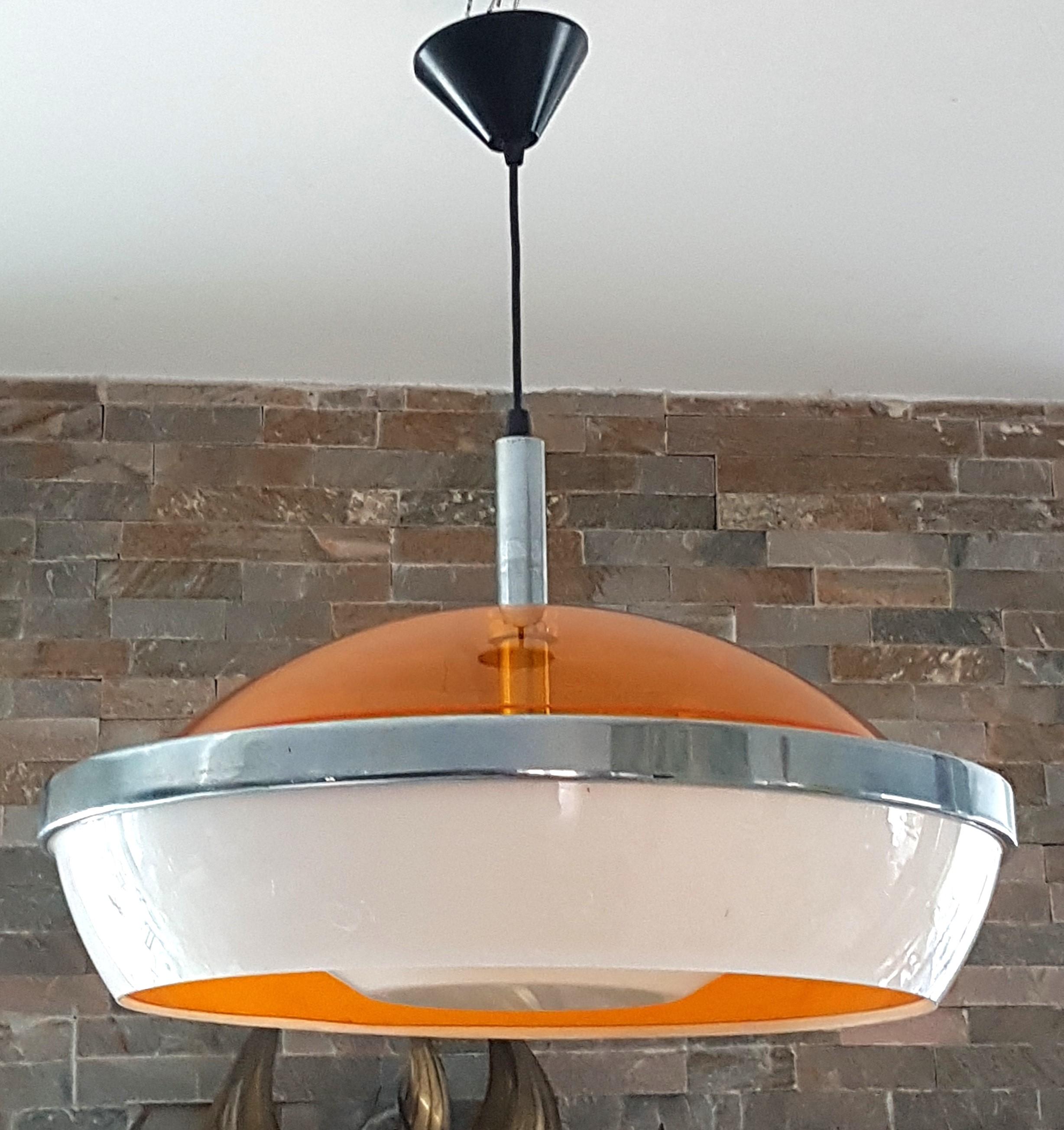 Lampada a soffitto a sospensione in plexiglass Stilux, 1960, Milano, Italia in vendita 3