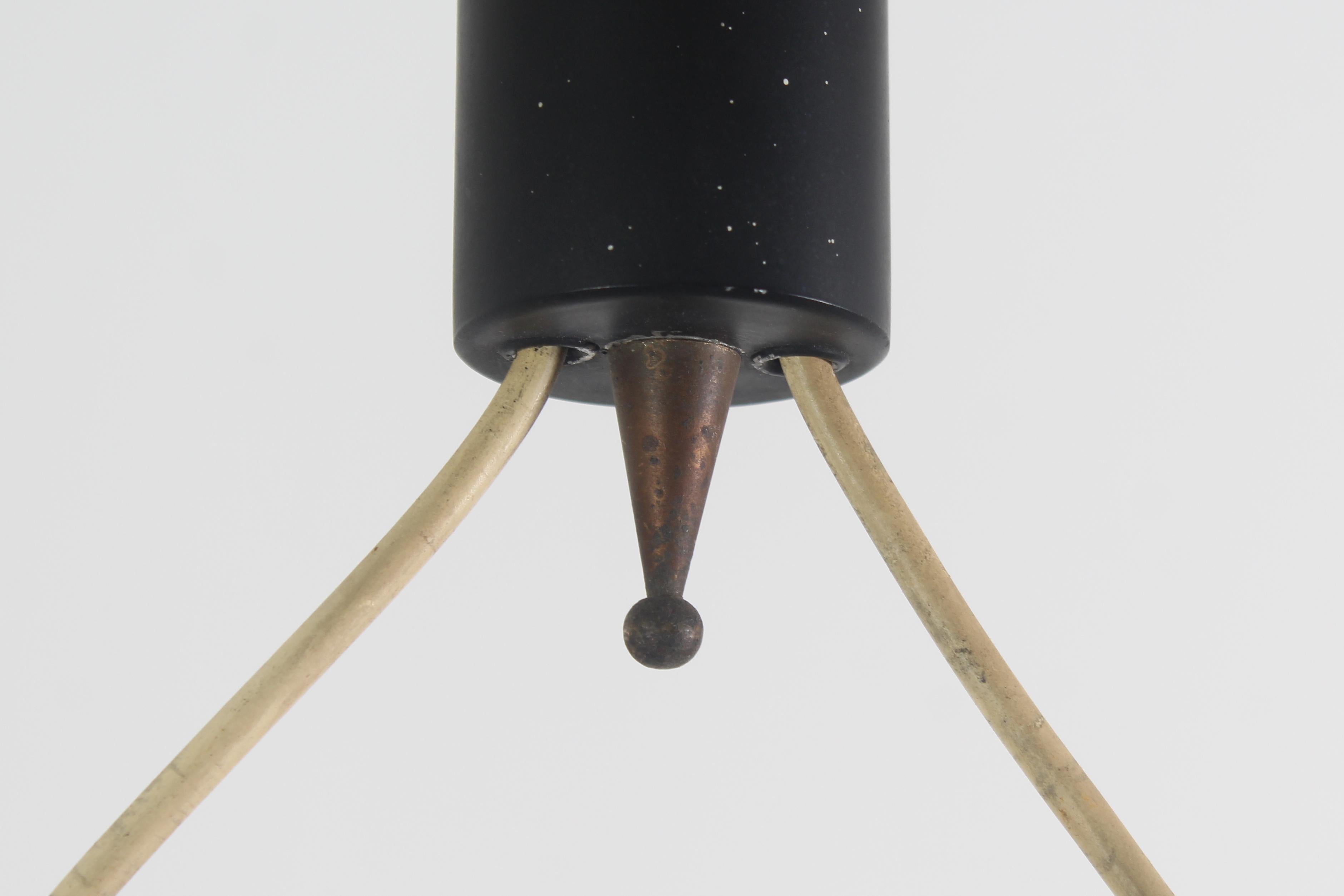 Lampada a sospensione in stile Stilux di metà secolo in vetro e metallo anni '60 Italia in vendita 1