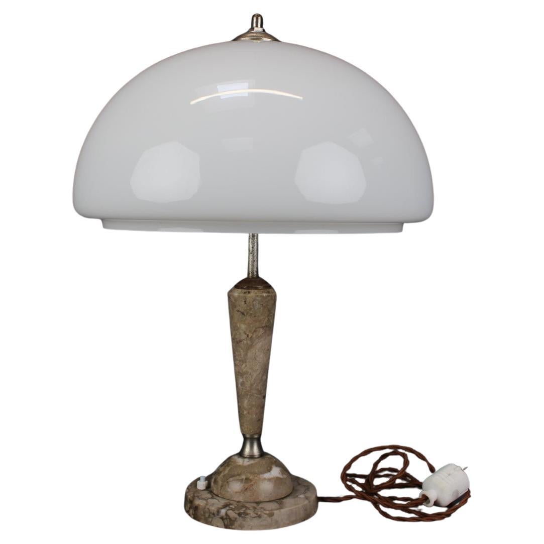 Lampada da tavolo in pietra di metà secolo, Cecoslovacchia, anni '50 in vendita