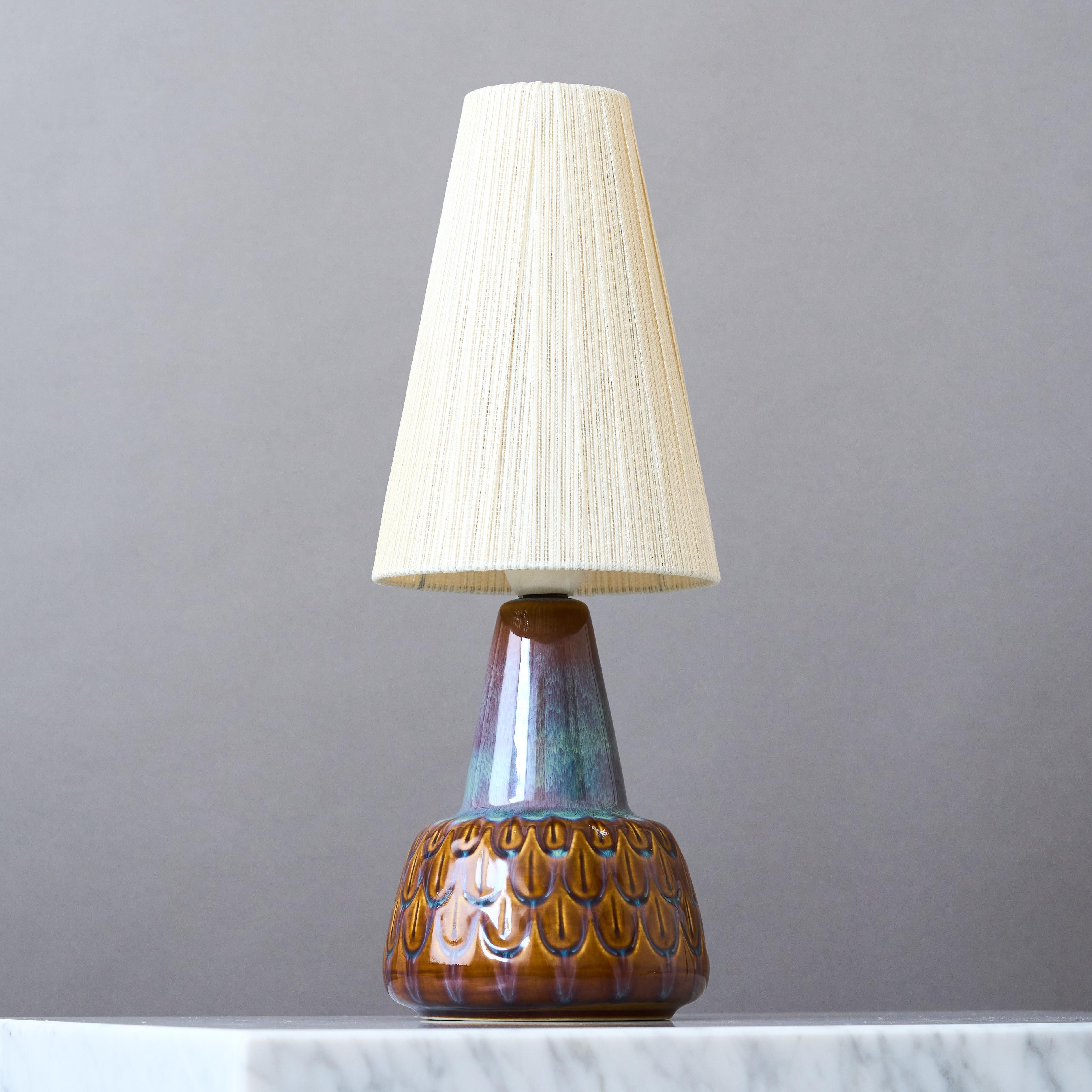 Smaltato Lampada da tavolo in gres di metà secolo di Einar Johansen Søholm Stentøj, Danimarca anni '60 in vendita
