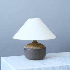 Lampada da tavolo in gres di Klase Höganäs, Svezia, 1960.