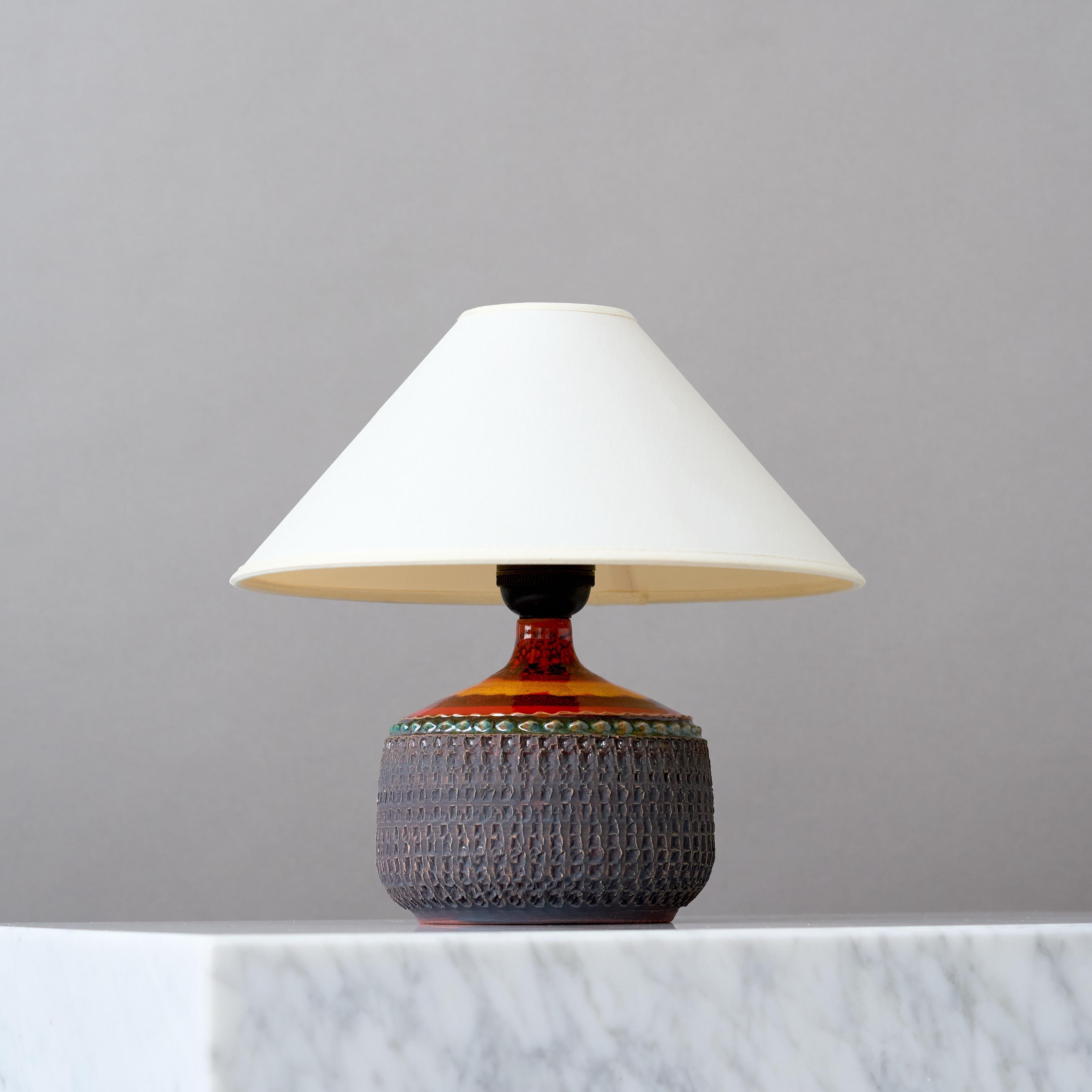 Scandinavian Modern Mid-Century Stoneware Table Lamp by Klase Höganäs, Sweden, 1960s. For Sale