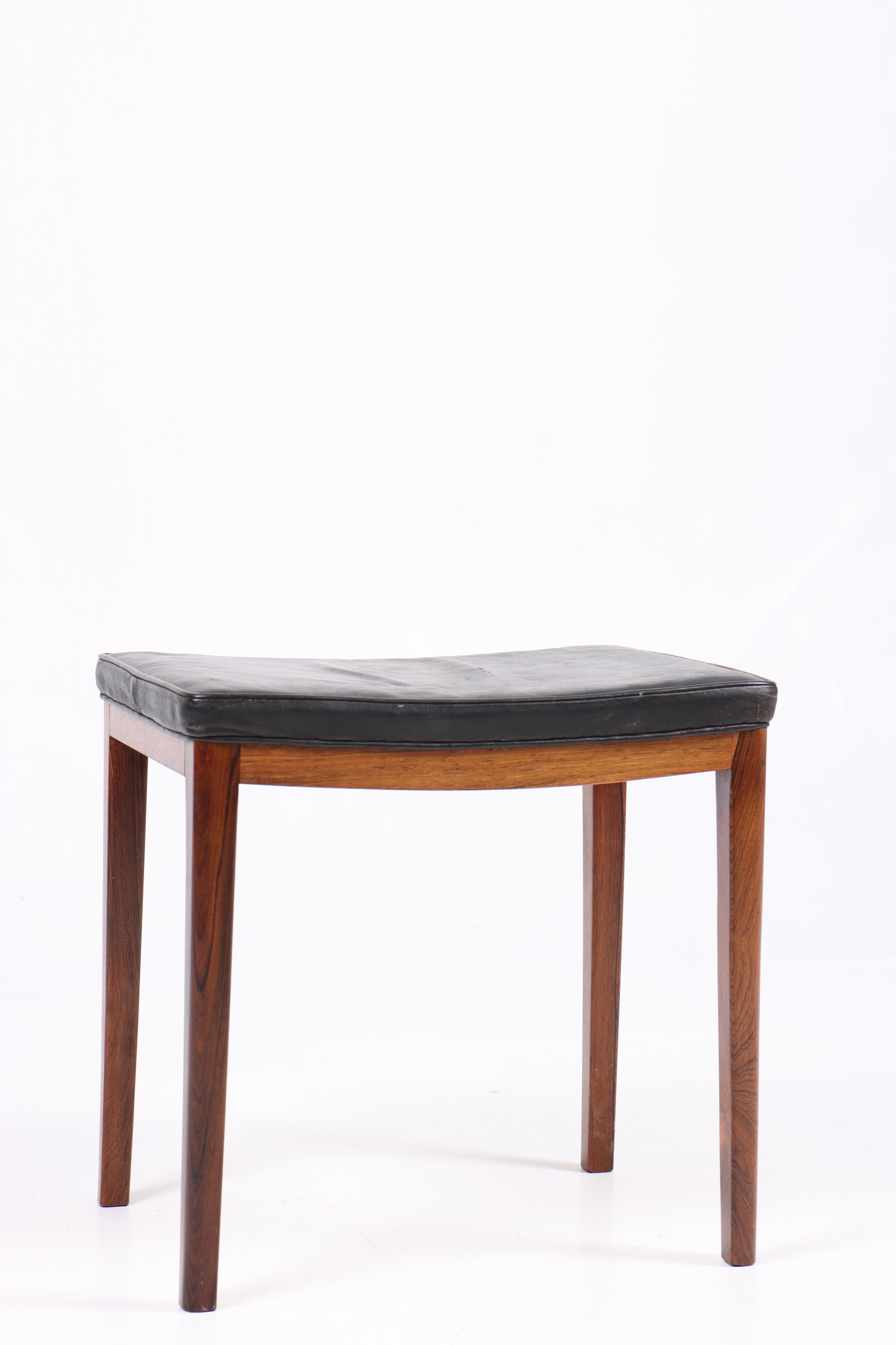 Mid-Century Stool in Patinated Leather, Made in Denmark, 1960s In Good Condition For Sale In Lejre, DK